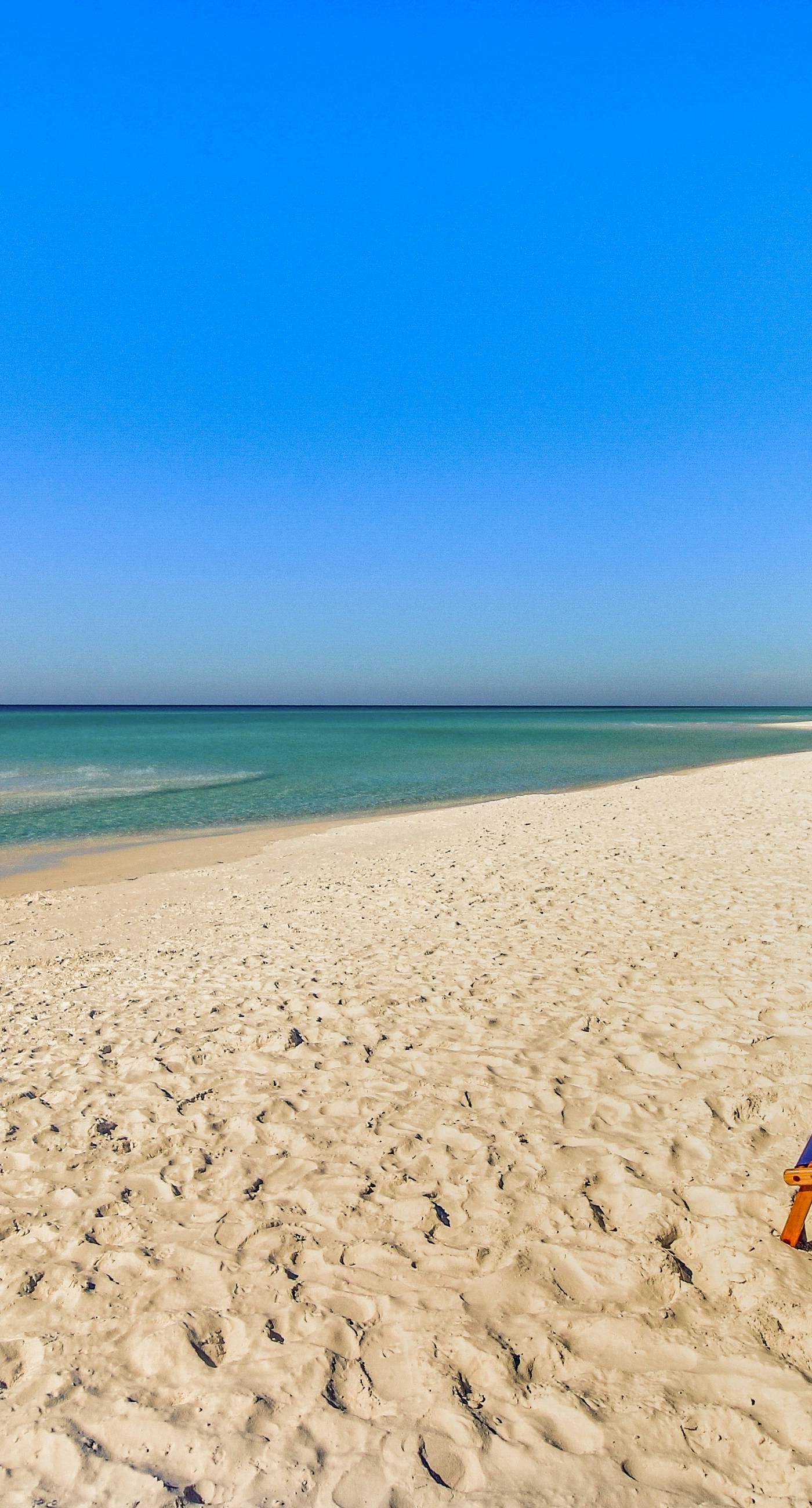 Gorgeous coastal studio with shared pool, near shopping and golf.