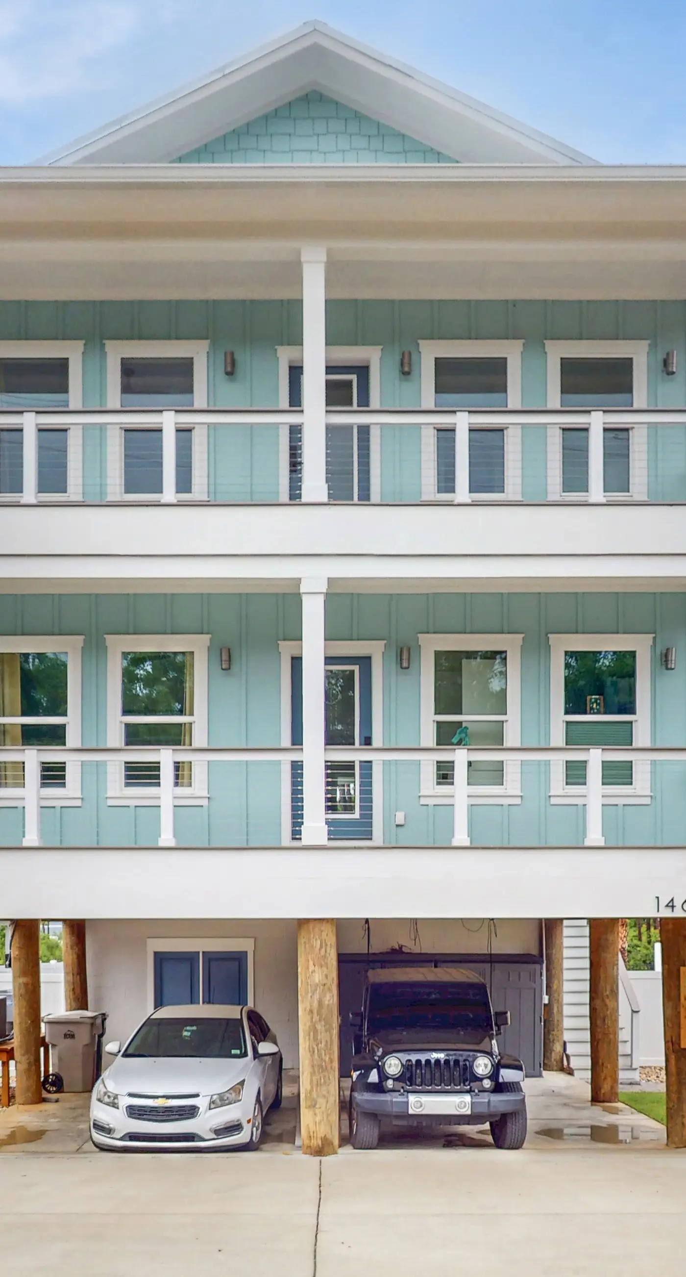 Gorgeous coastal home with private pool and close to beach and golf privileges