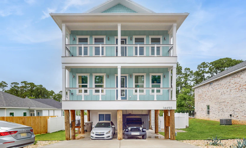 Gorgeous coastal home with private pool and close to beach and golf privileges