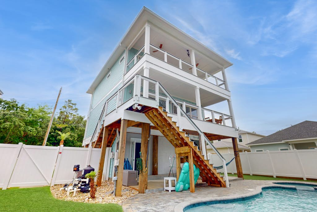 Gorgeous coastal home with private pool and close to beach and golf privileges
