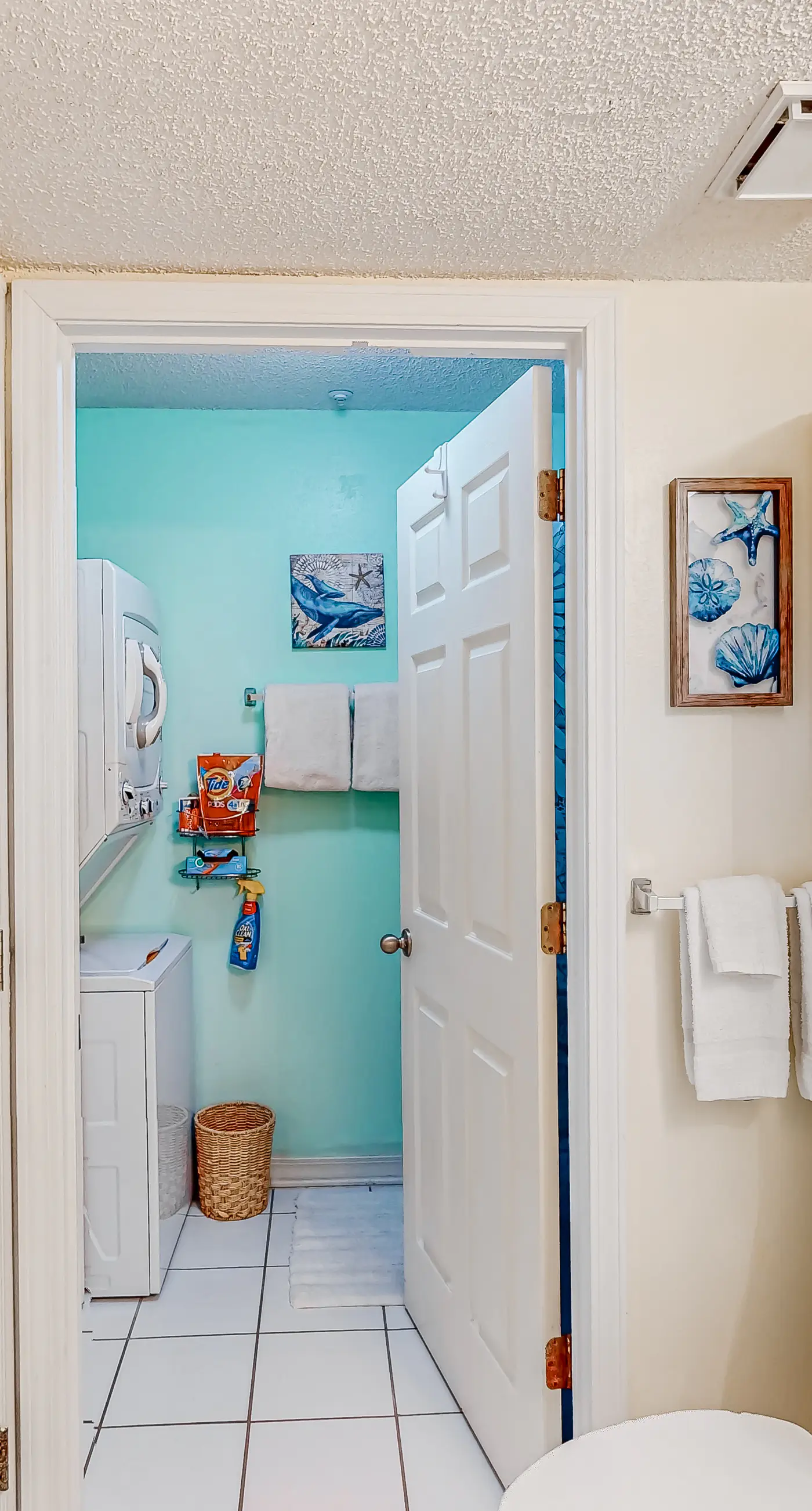 Pet-friendly, pools, hot tub & balcony with Gulf-side calm