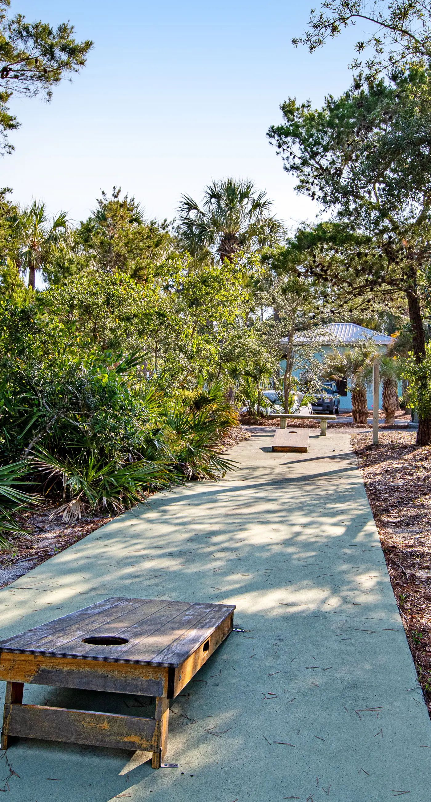 Newly built condo with WiFi, shared pools, hot tub, & private beach access
