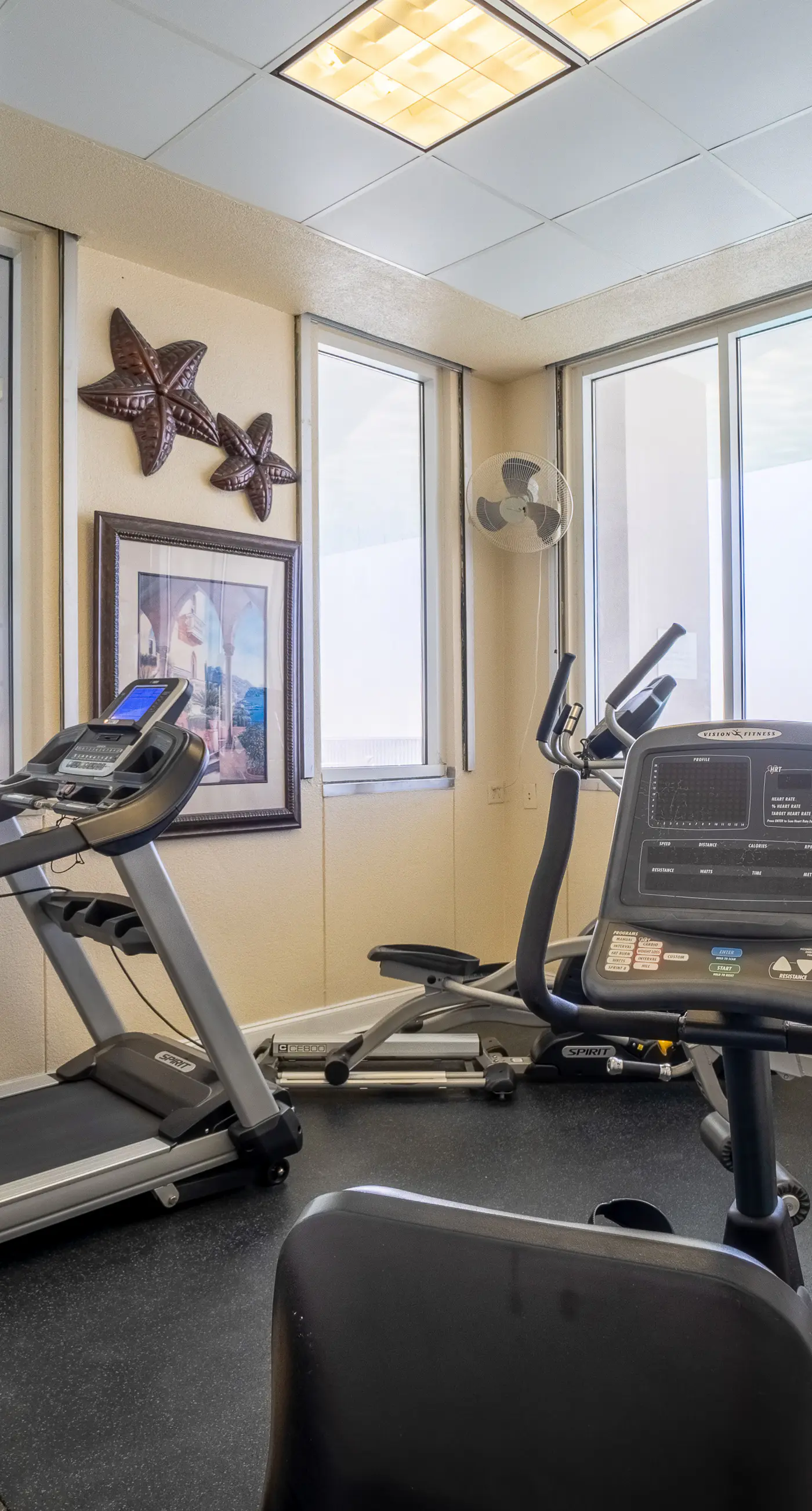 Inviting Gulf-front condo In Perdido Key with waterfront pool/hot tub and oceanfront balcony