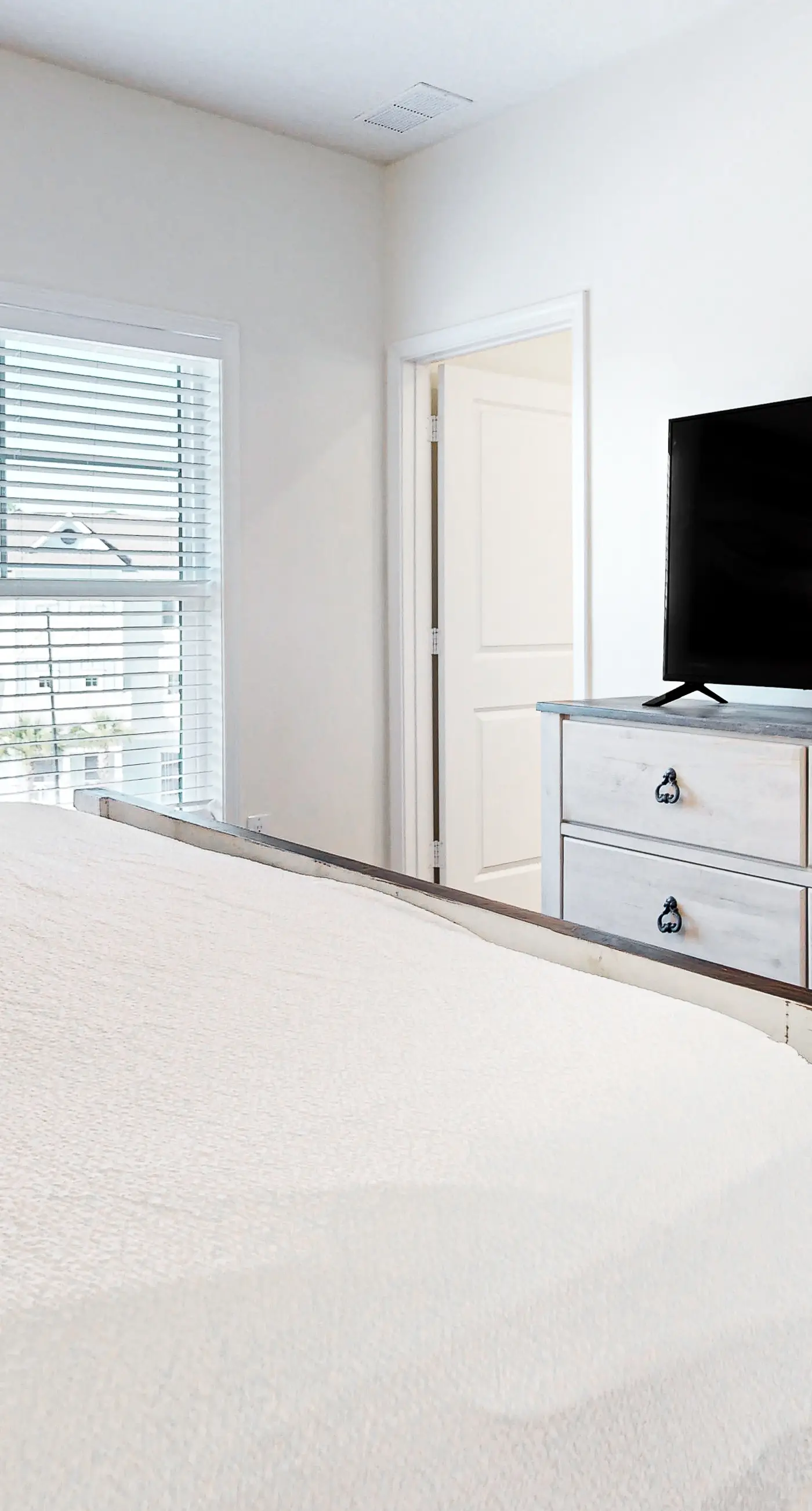 Perdido Key Incredible Lake Views, Beach Chairs & Umbrella