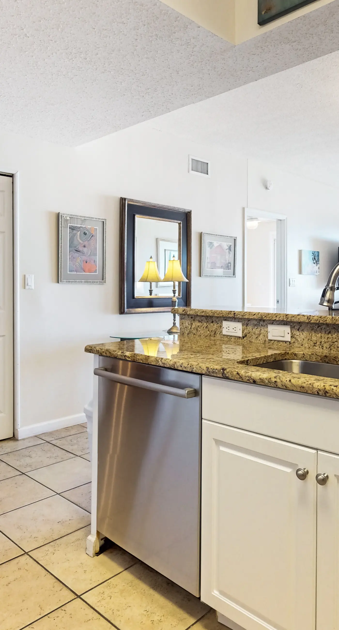 Inviting Gulf-front condo In Perdido Key with waterfront pool/hot tub and oceanfront balcony