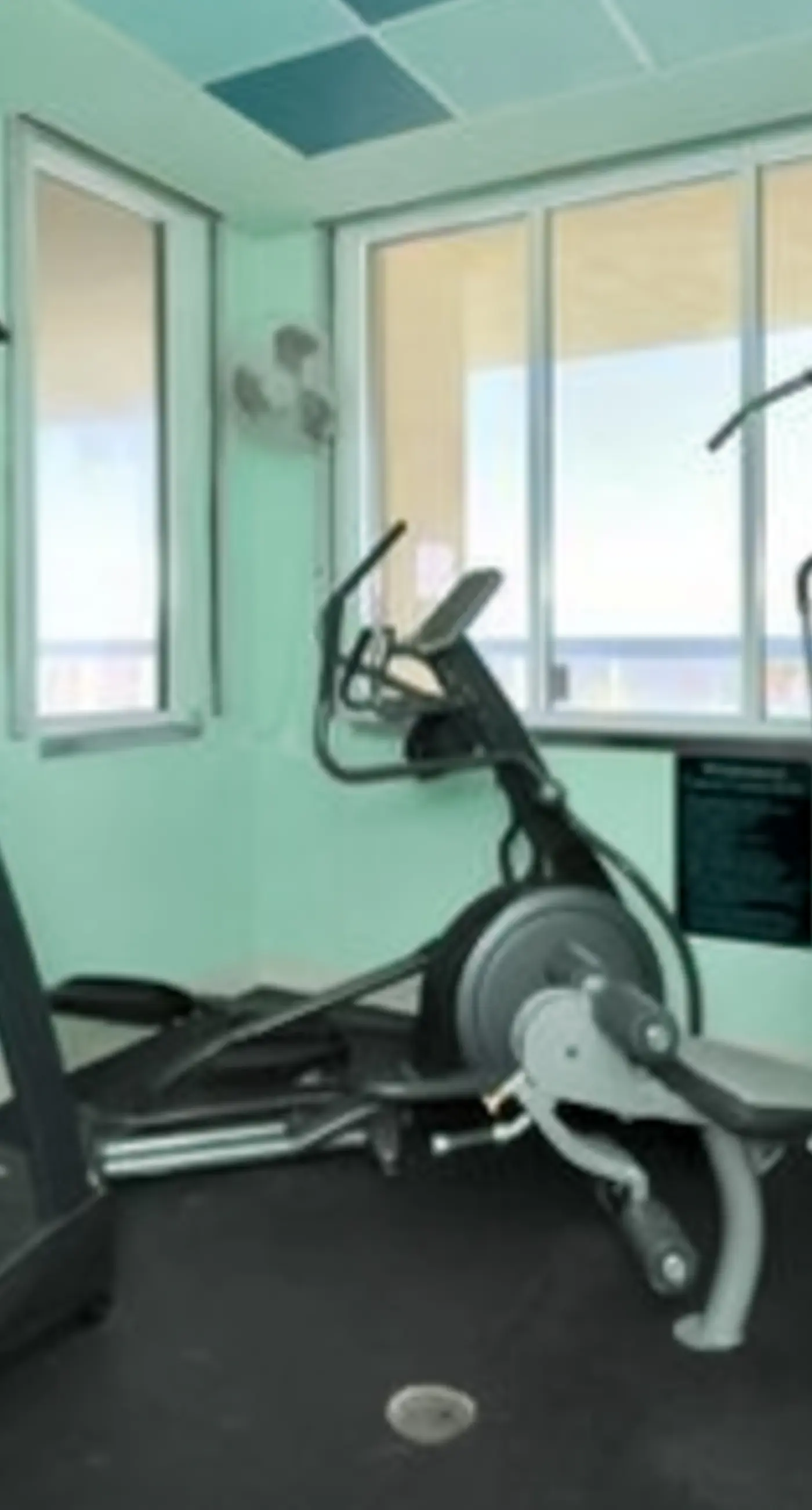 Inviting Gulf-front condo In Perdido Key with waterfront pool/hot tub and oceanfront balcony