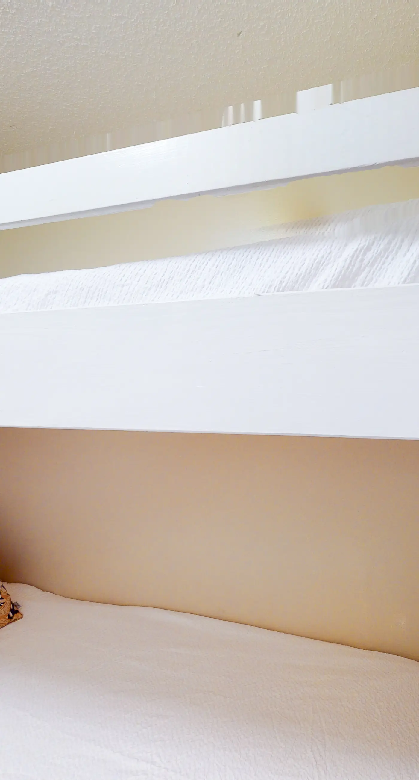 Ground-floor condo with pool, hot tub, & patio - walk to beach