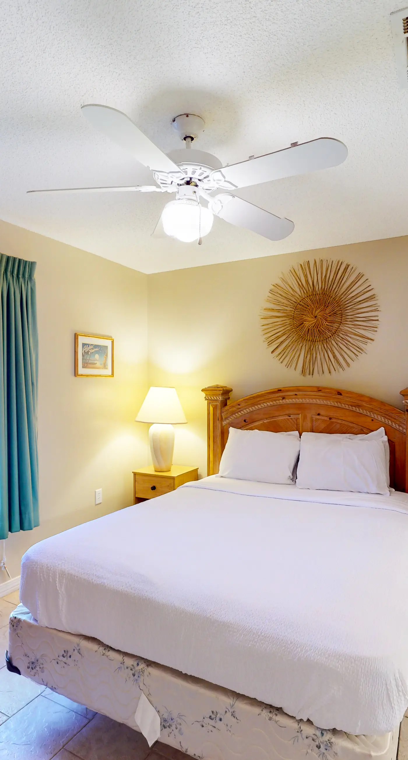 Ground-floor condo with pool, hot tub, & patio - walk to beach