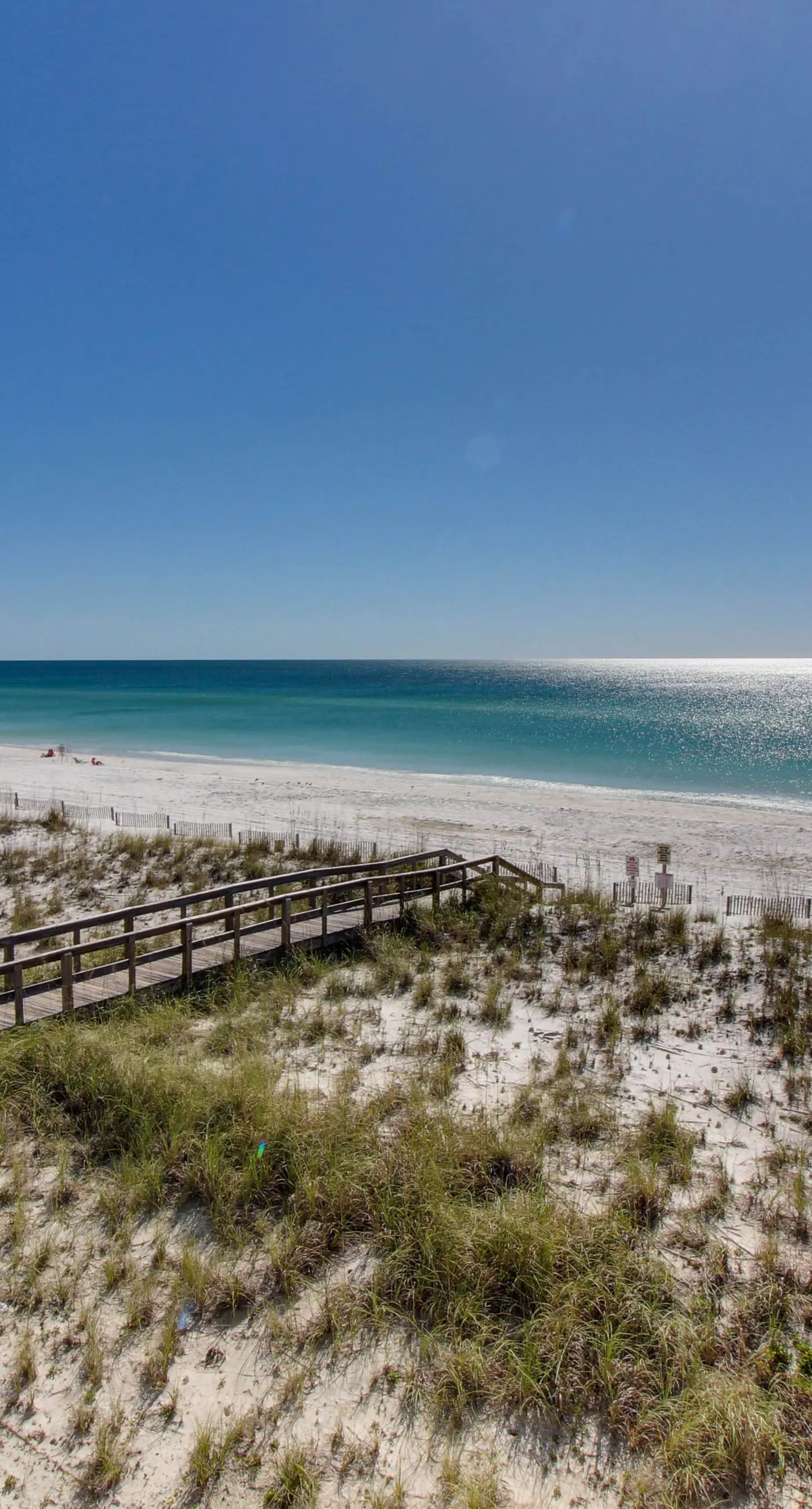 Ground-floor condo with pool, hot tub, & patio - walk to beach