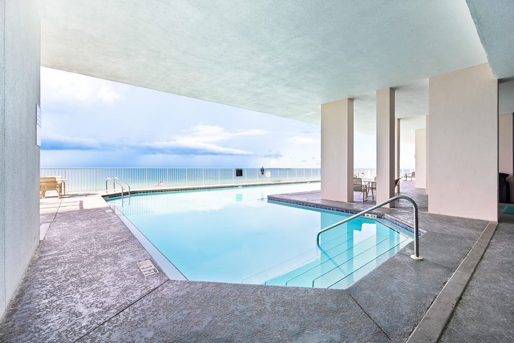 Inviting Gulf-front condo In Perdido Key with waterfront pool/hot tub and oceanfront balcony