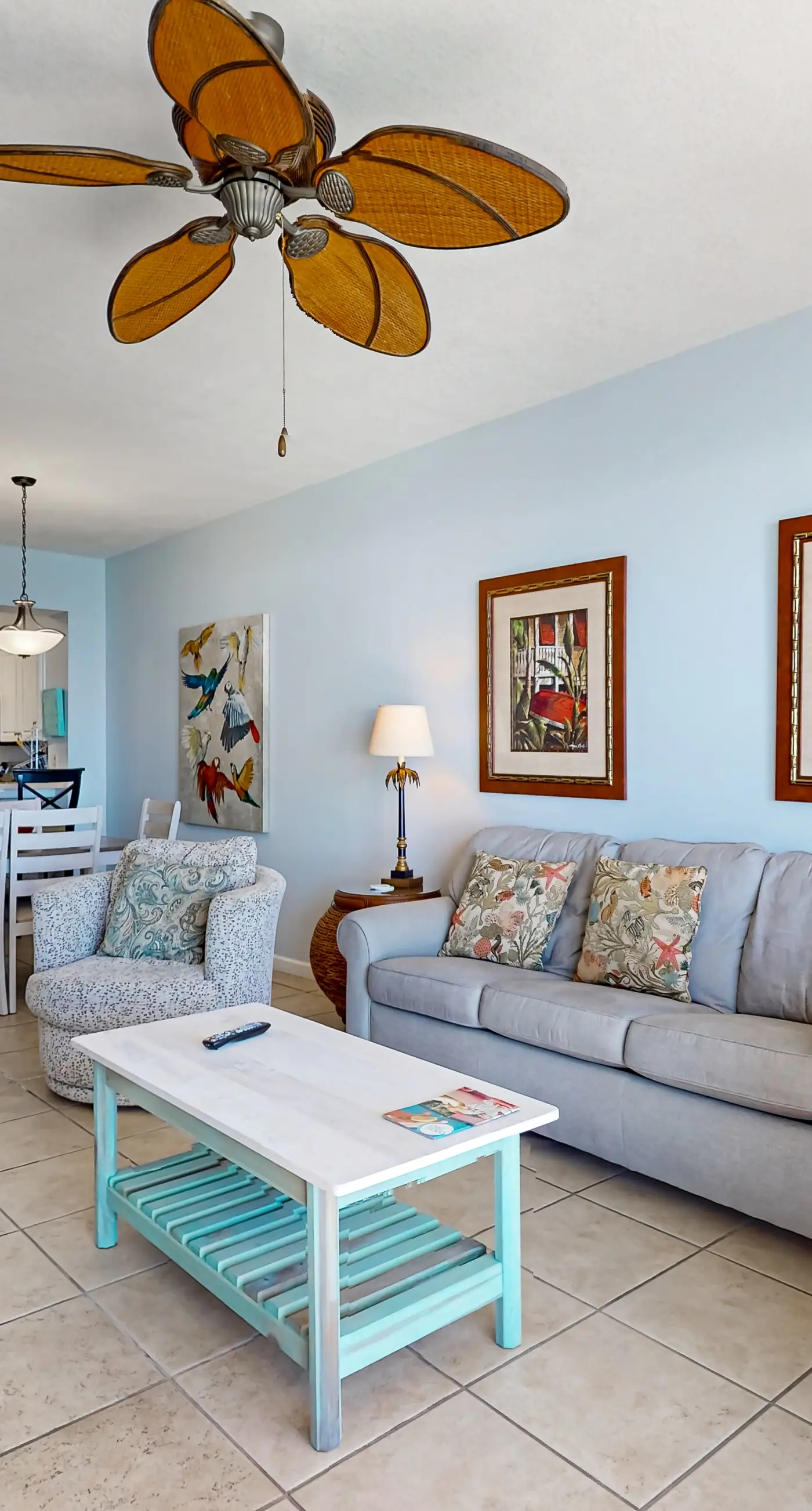 Inviting Gulf-front condo In Perdido Key with waterfront pool/hot tub and oceanfront balcony