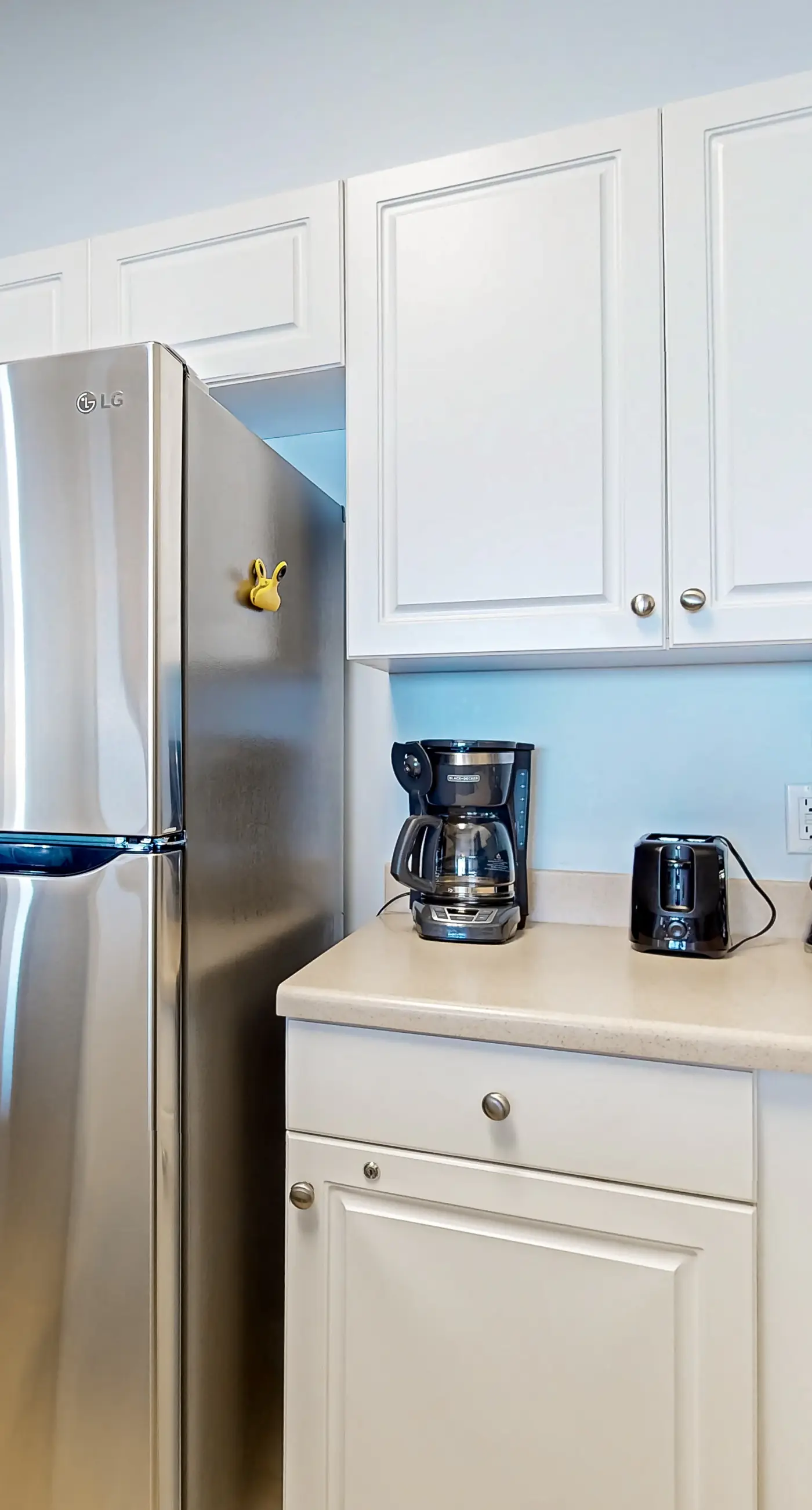 Inviting Gulf-front condo In Perdido Key with waterfront pool/hot tub and oceanfront balcony