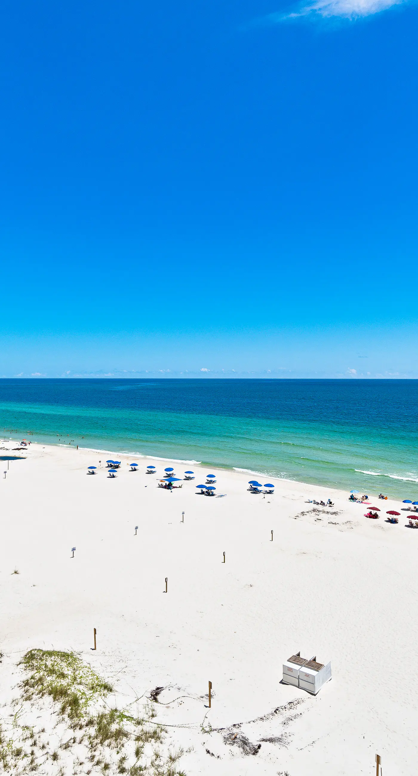 Inviting Gulf-front condo In Perdido Key with waterfront pool/hot tub and oceanfront balcony