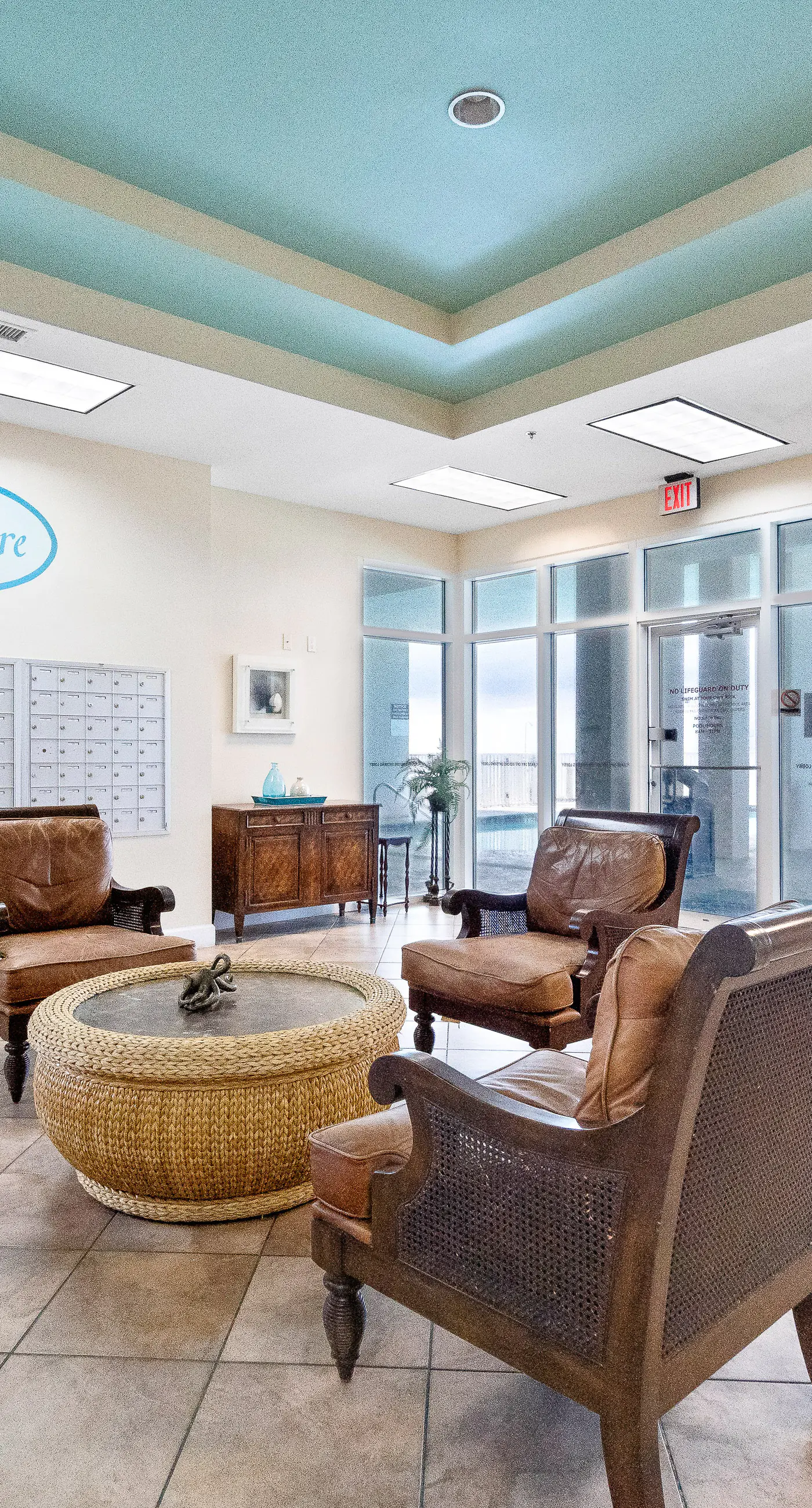 Inviting Gulf-front condo In Perdido Key with waterfront pool/hot tub and oceanfront balcony