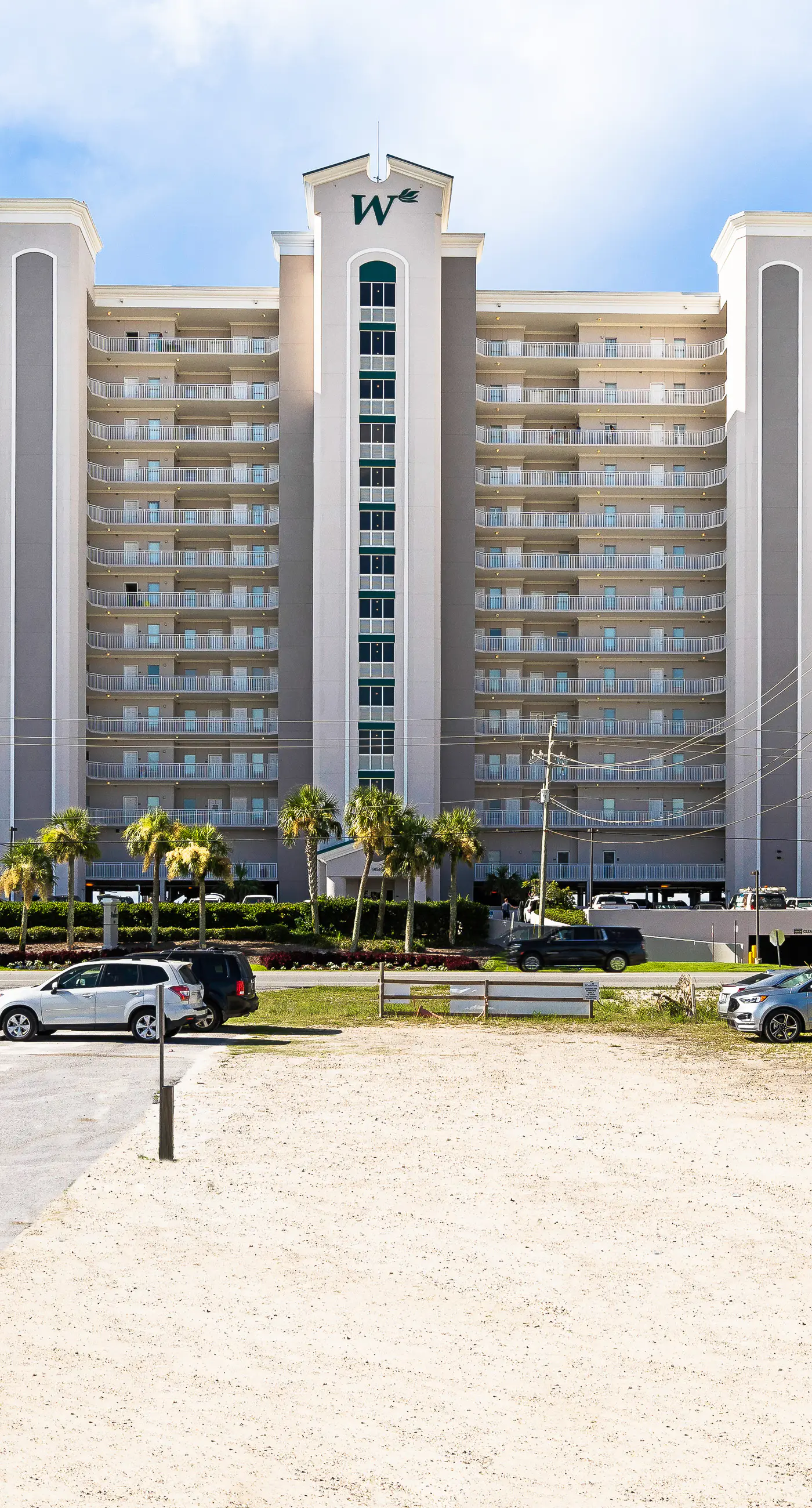 Inviting Gulf-front condo In Perdido Key with waterfront pool/hot tub and oceanfront balcony