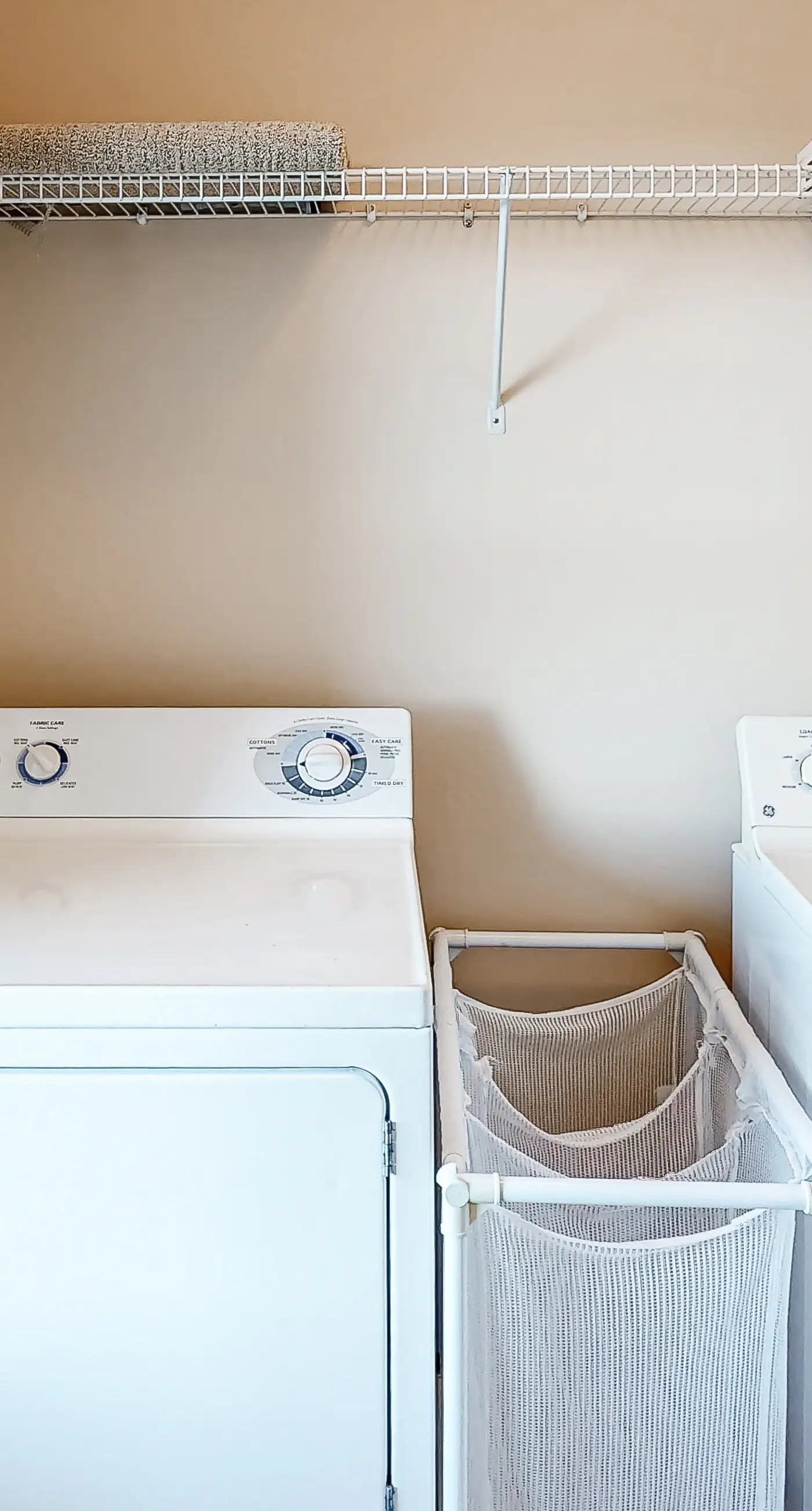 Inviting Gulf-front condo In Perdido Key with waterfront pool/hot tub and oceanfront balcony