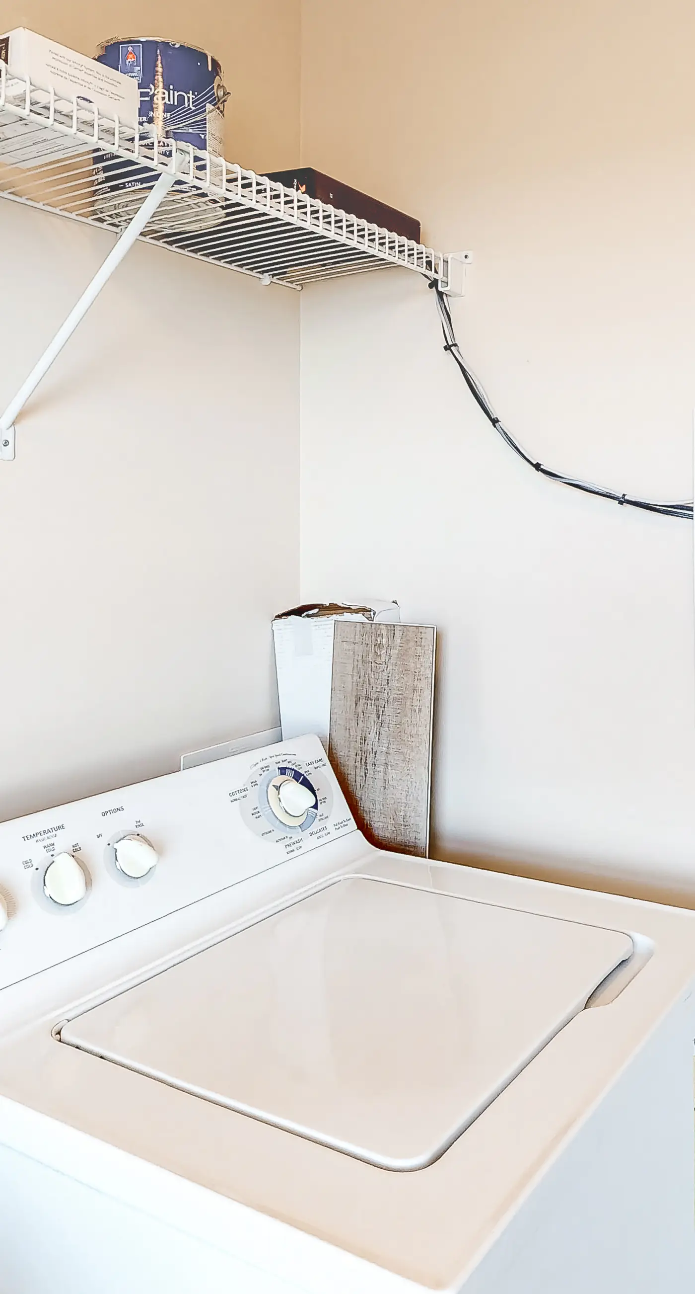 Inviting Gulf-front condo In Perdido Key with waterfront pool/hot tub and oceanfront balcony