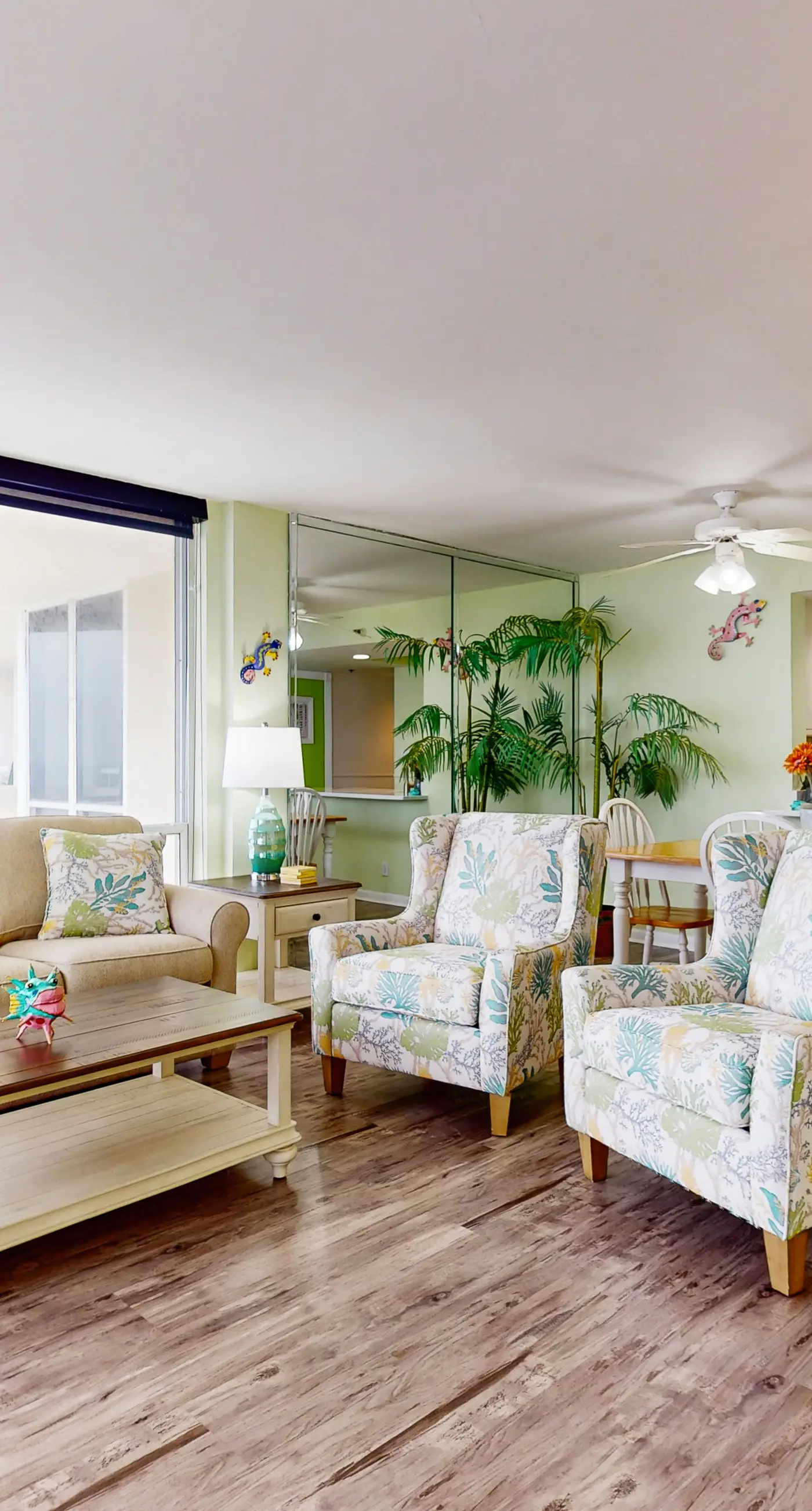 Top-Floor, Gulf-Front Condo w/ Balcony, Beach Access & Shared Pools/Hot Tub/Gym