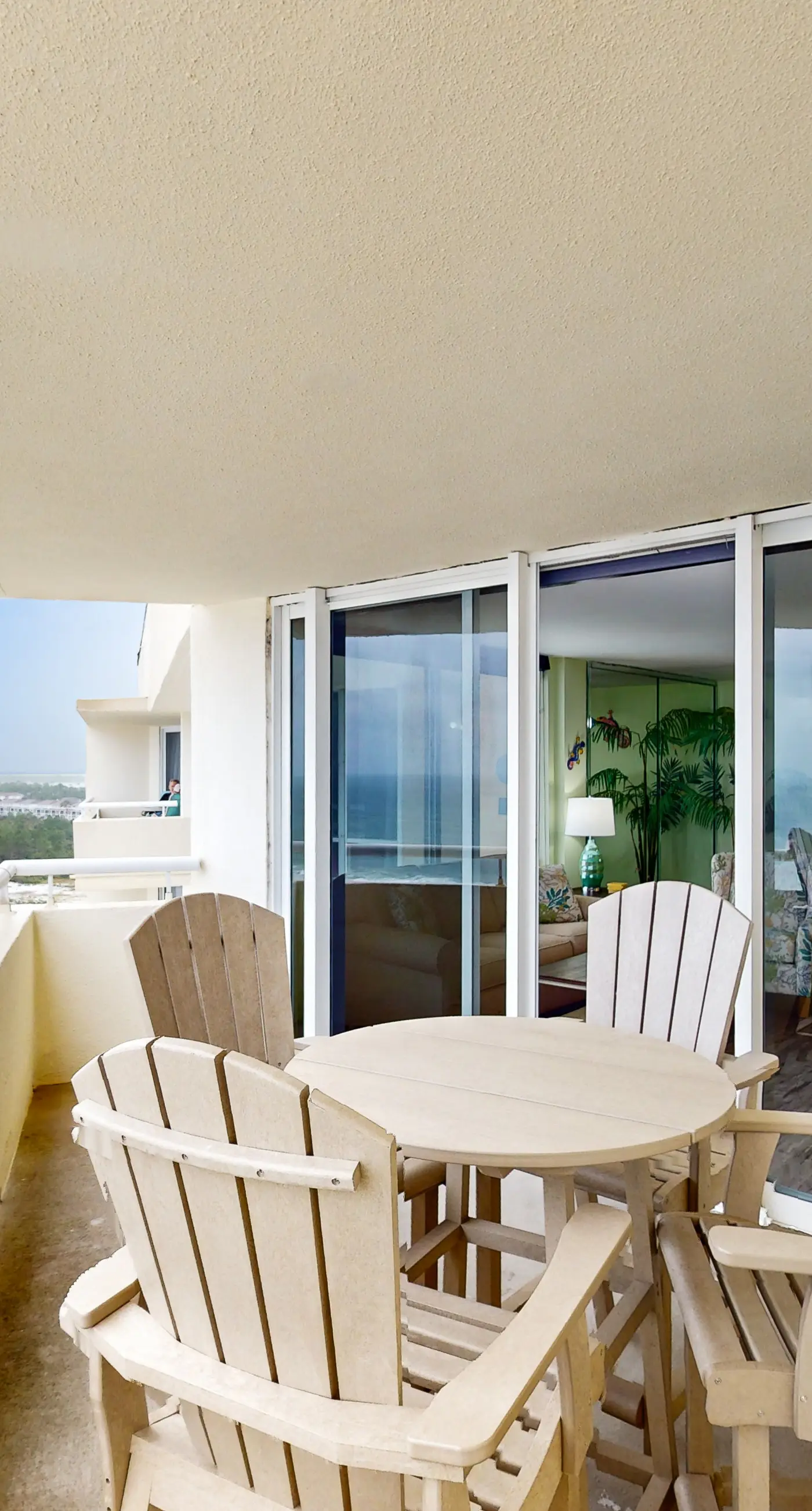 Top-Floor, Gulf-Front Condo w/ Balcony, Beach Access & Shared Pools/Hot Tub/Gym