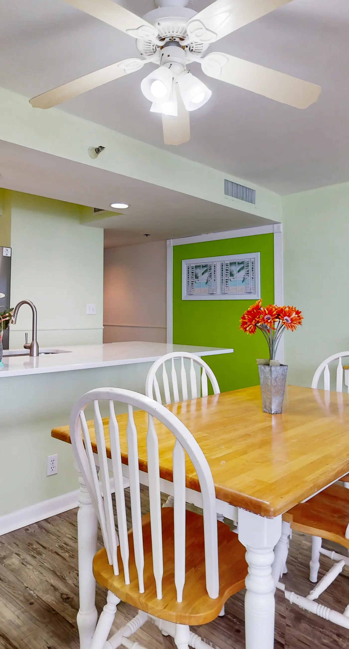 Top-Floor, Gulf-Front Condo w/ Balcony, Beach Access & Shared Pools/Hot Tub/Gym