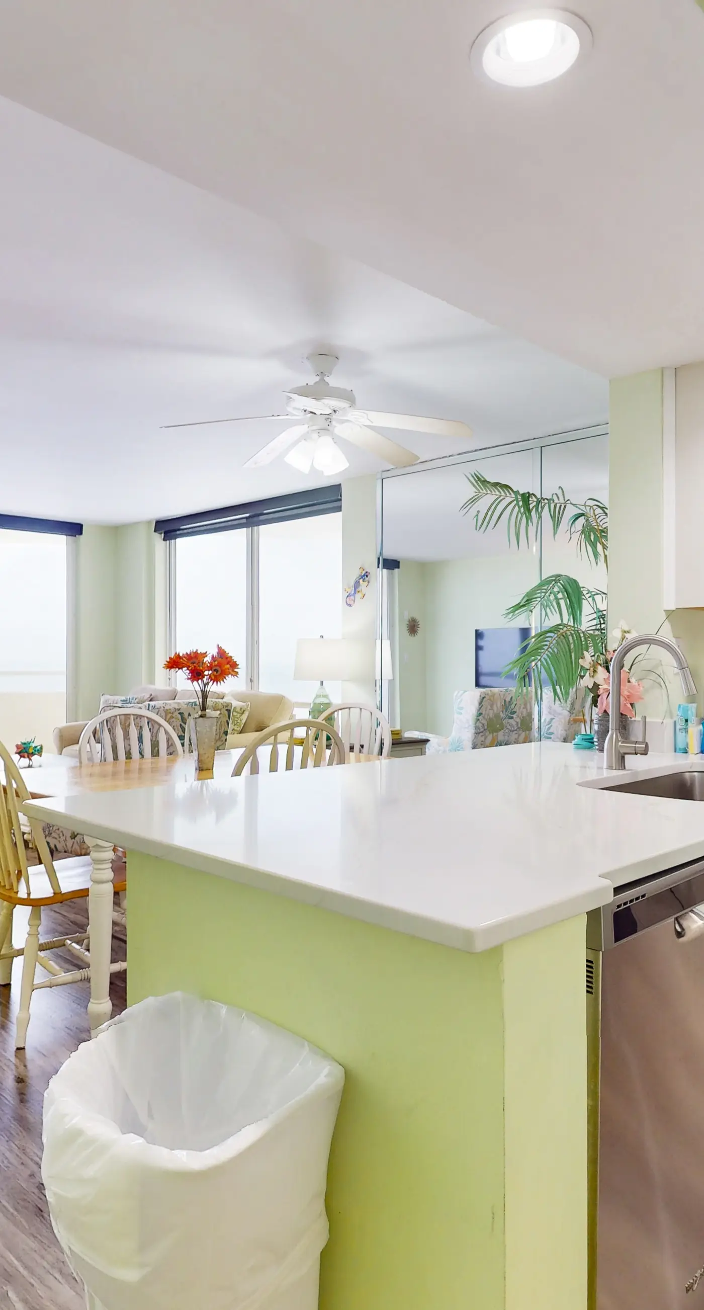 Top-Floor, Gulf-Front Condo w/ Balcony, Beach Access & Shared Pools/Hot Tub/Gym