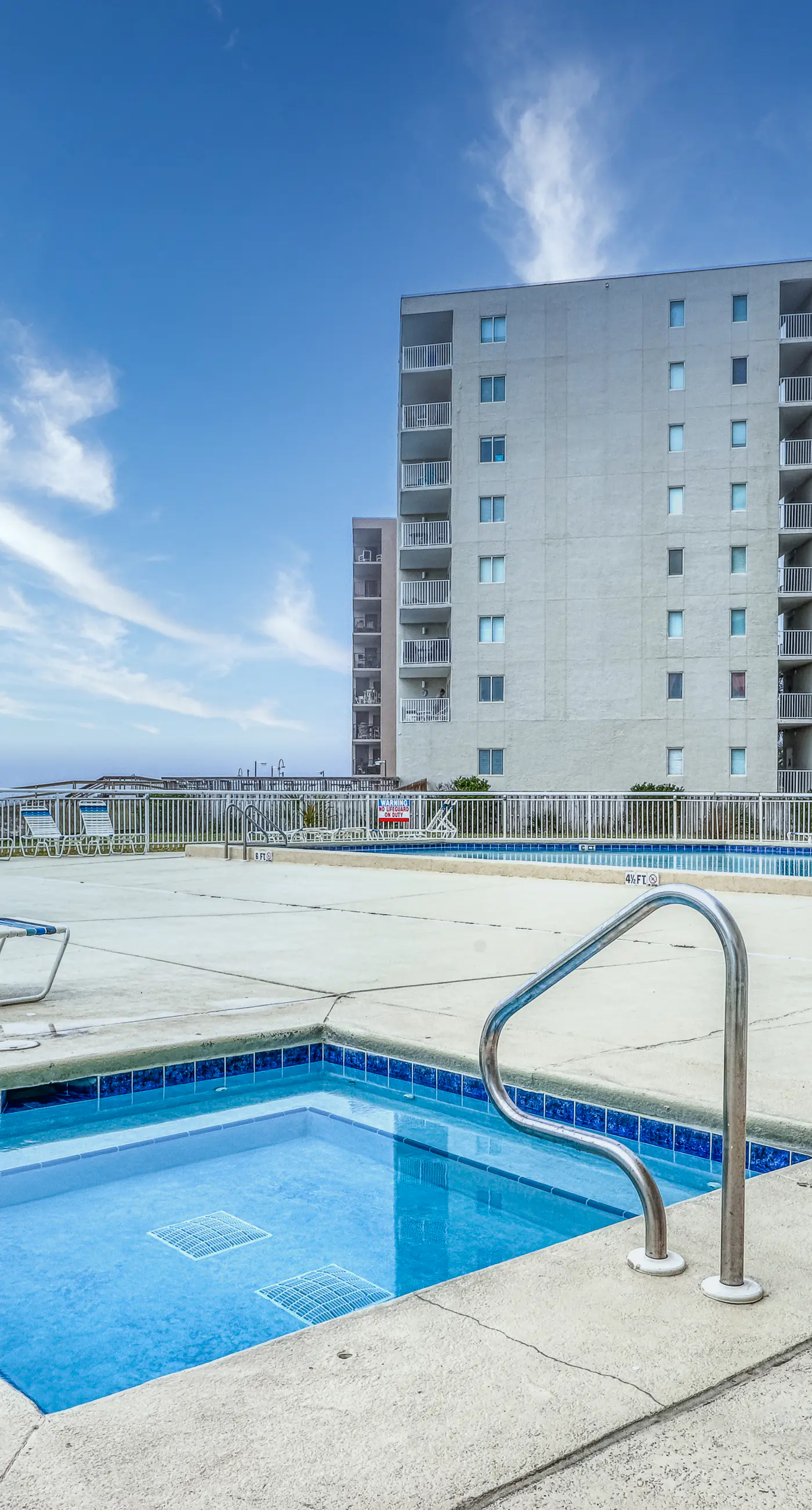 Top-Floor, Gulf-Front Condo w/ Balcony, Beach Access & Shared Pools/Hot Tub/Gym