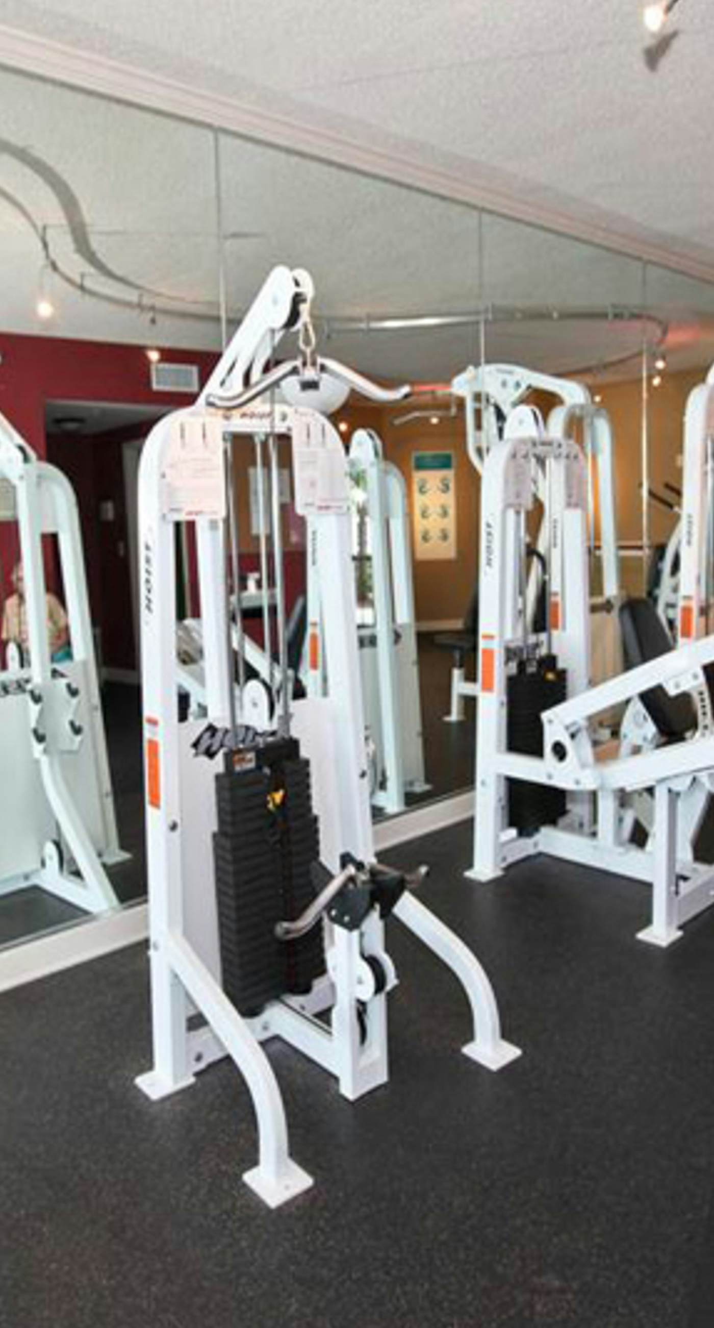 Gorgeous Oceanfront condo with washer/dryer, Gulf-front balcony & pool/hot tub