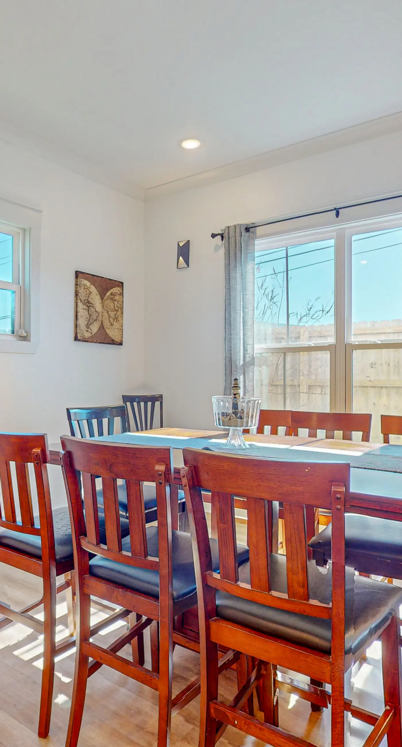 Gorgeous family home, plenty of space, family-friendly & close to everything