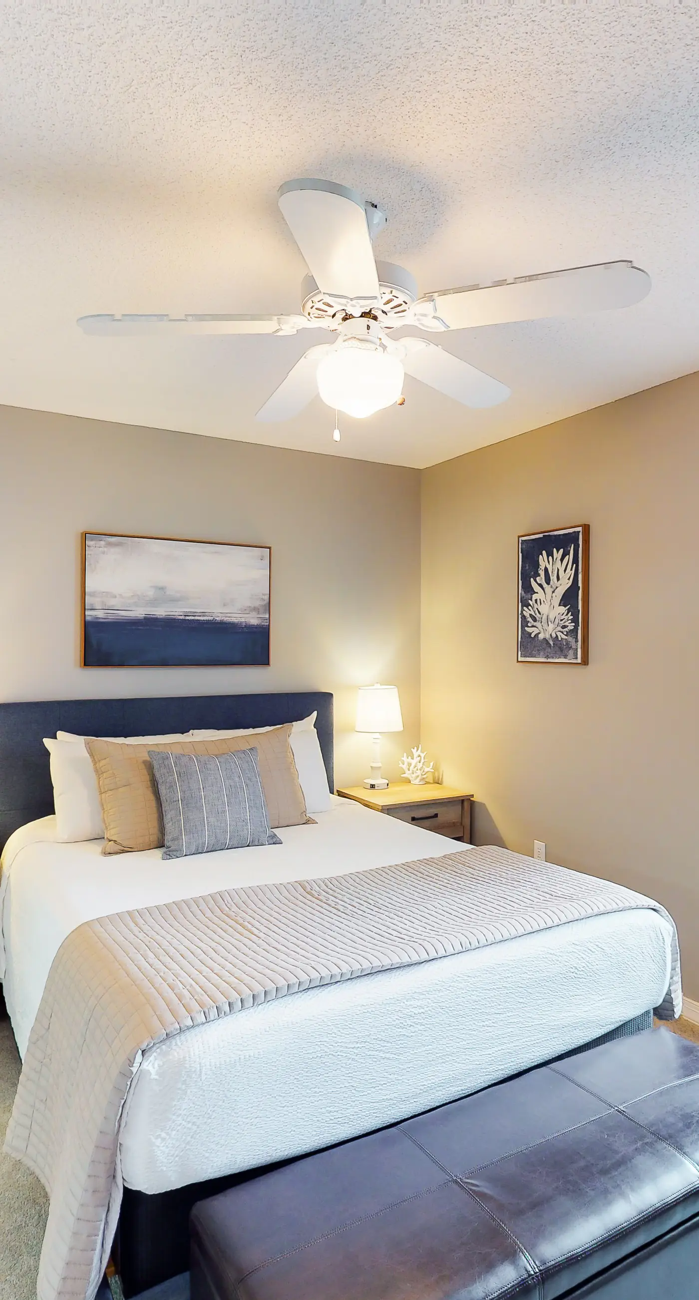 Stunning condo with a pool, hot tub, and a washer&dryer