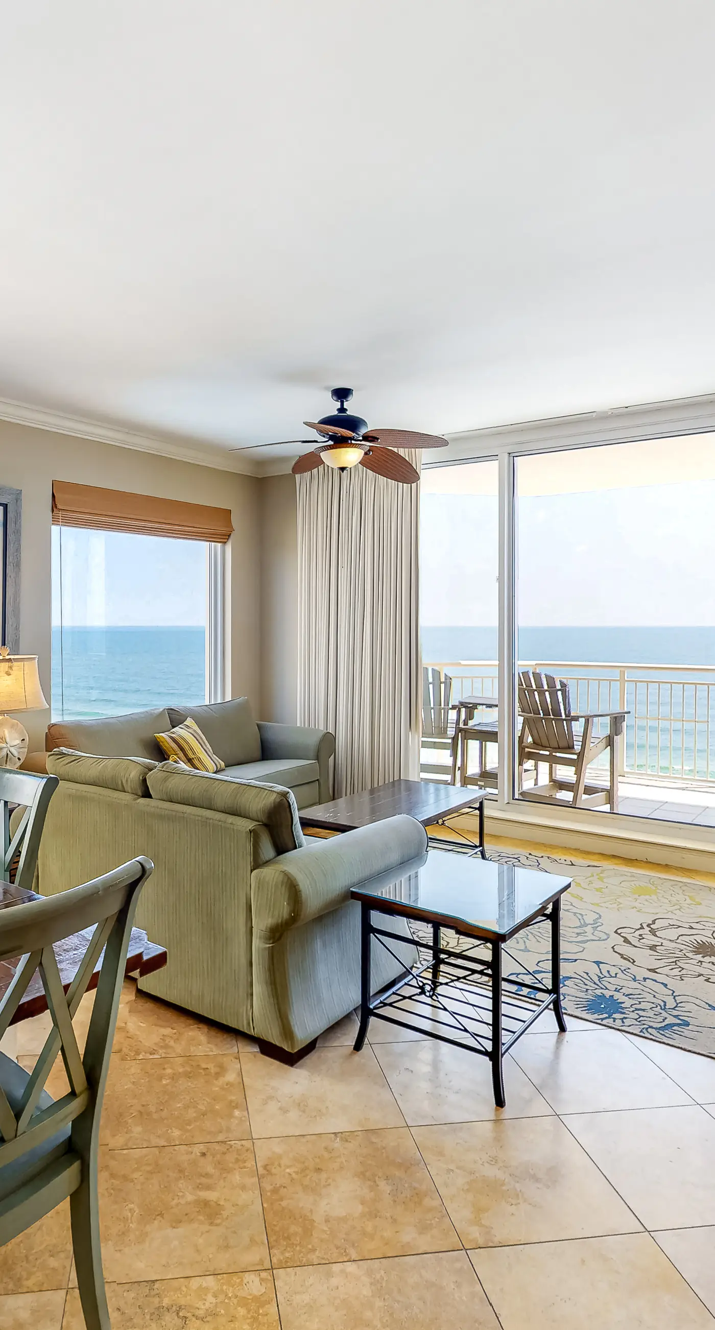 9th-floor open, bright condo with views - close to dining