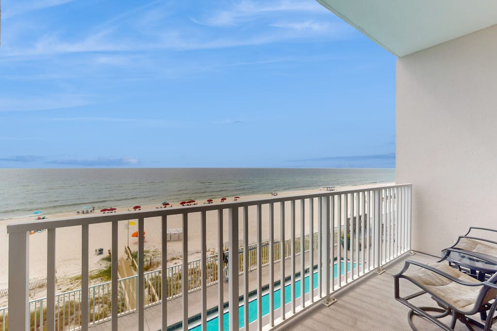 Gulf-front Perdido Key Condo with Waterfront Pool/Hot Tub and Oceanfront Balcony
