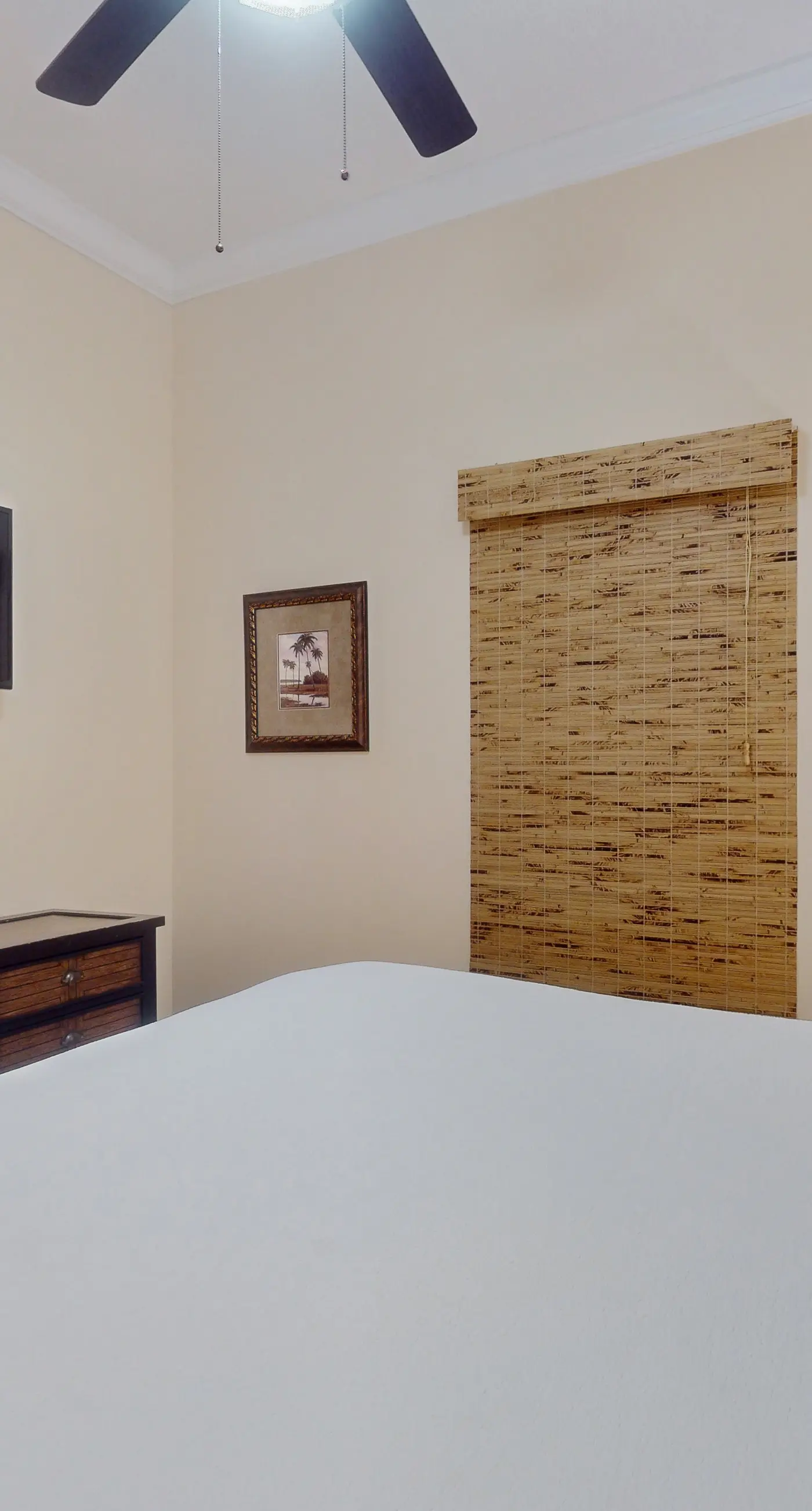 Inviting Gulf-front condo In Perdido Key with waterfront pool/hot tub and oceanfront balcony