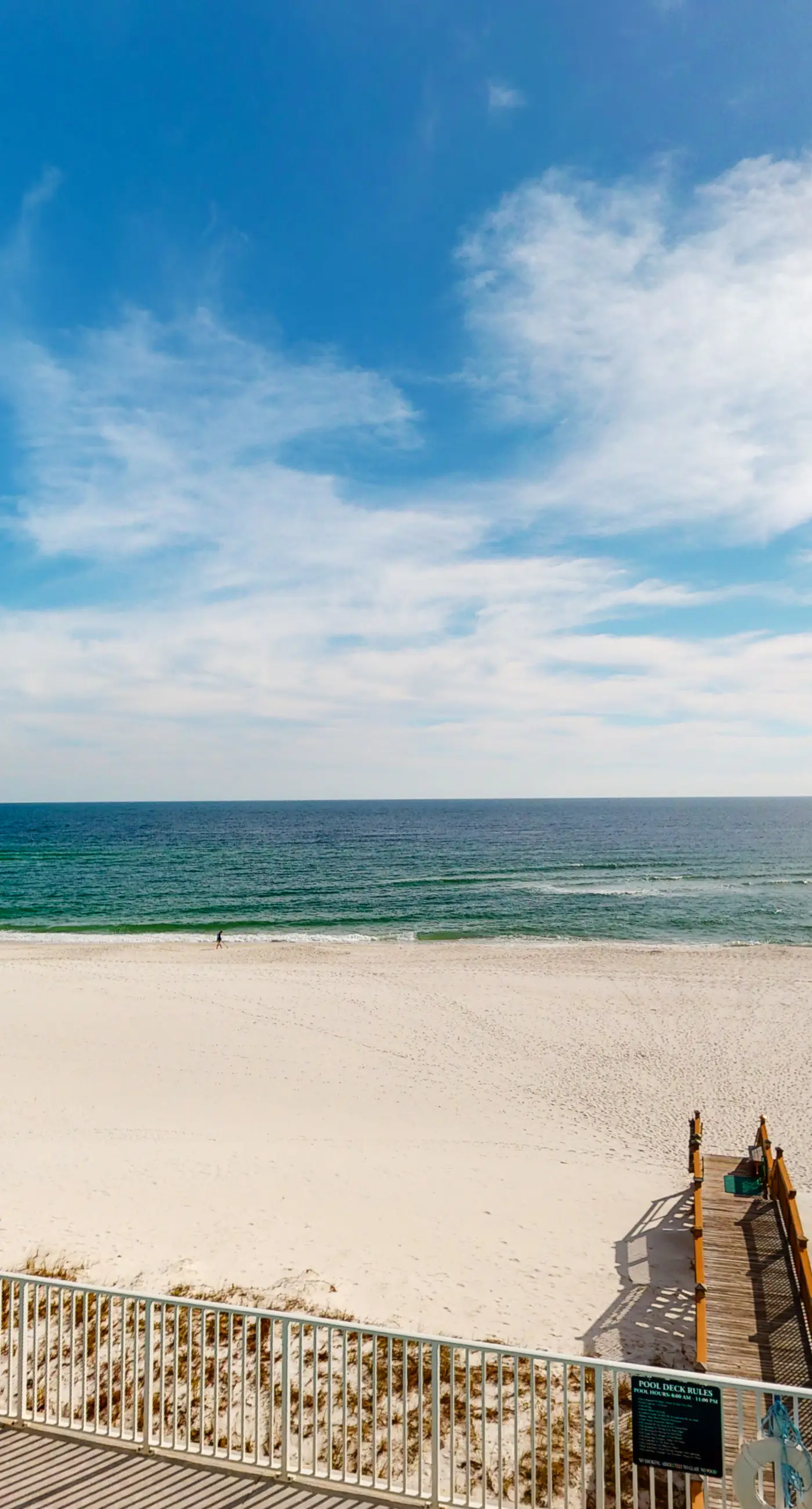 Inviting Gulf-front condo In Perdido Key with waterfront pool/hot tub and oceanfront balcony