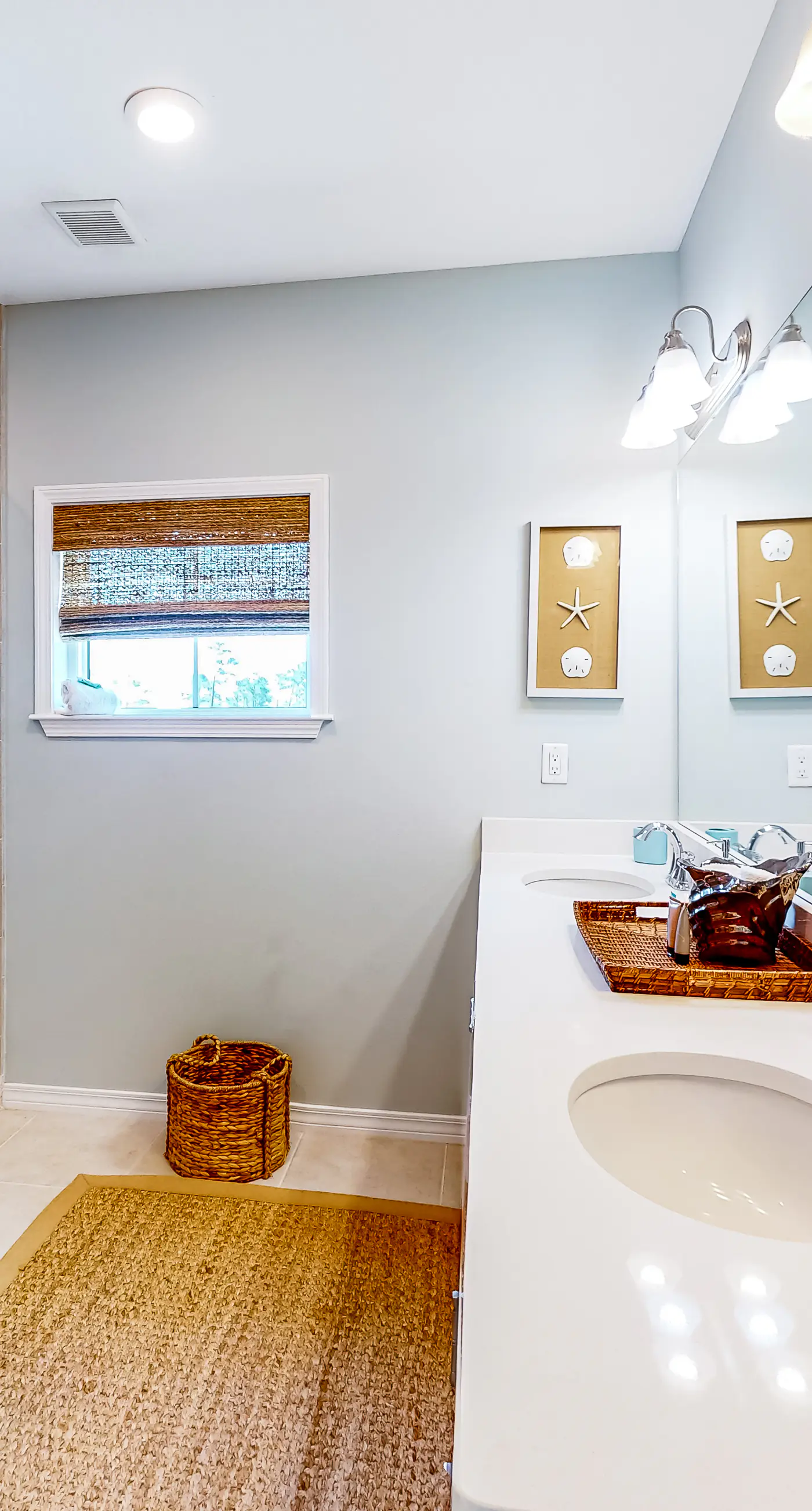 Contemporary Home w/ Shared Pool & Hot Tub, High-Speed WiFi, W/D, & Central AC