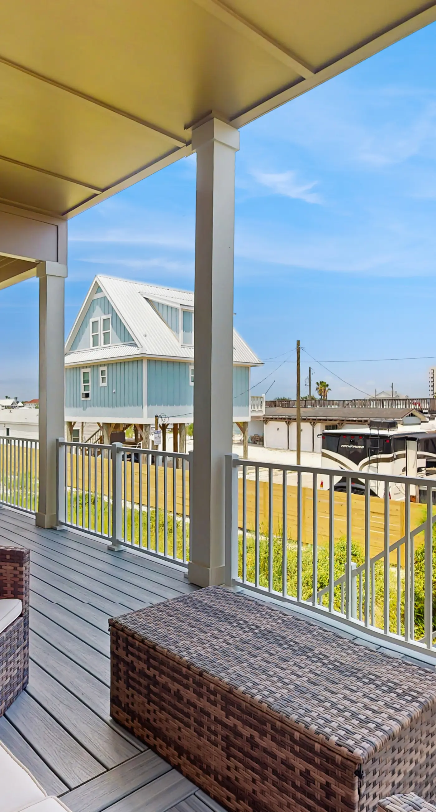 Nautical home in coastal community with shared pool, Wifi, Pet friendly