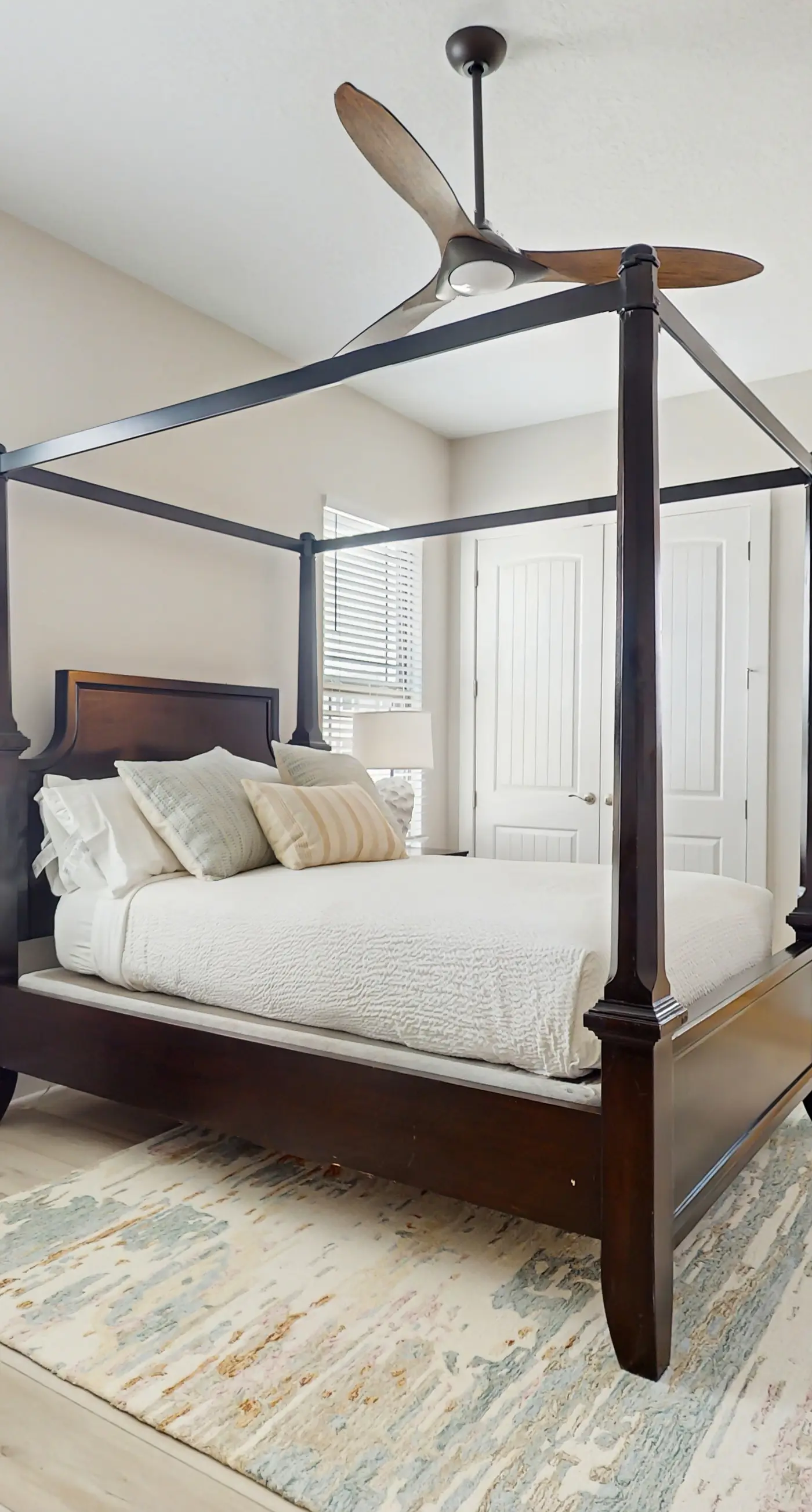 Nautical home in coastal community with shared pool, Wifi, Pet friendly