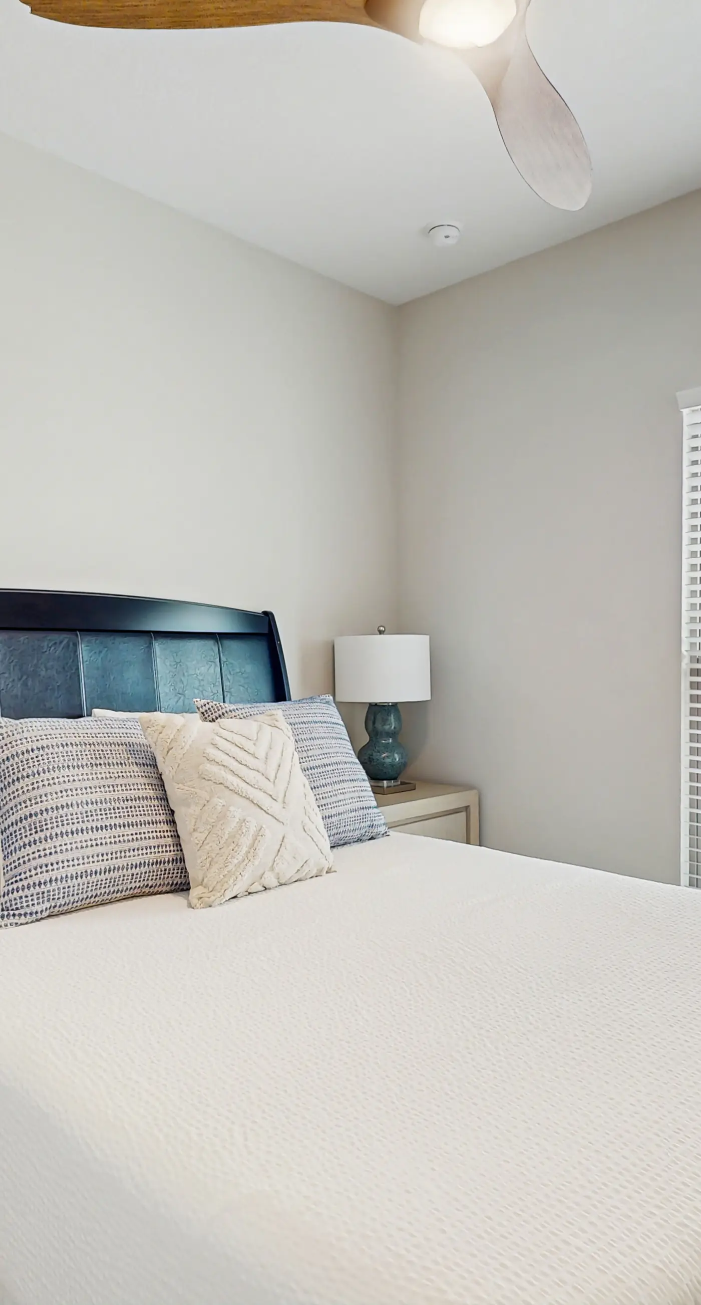 Nautical home in coastal community with shared pool, Wifi, Pet friendly