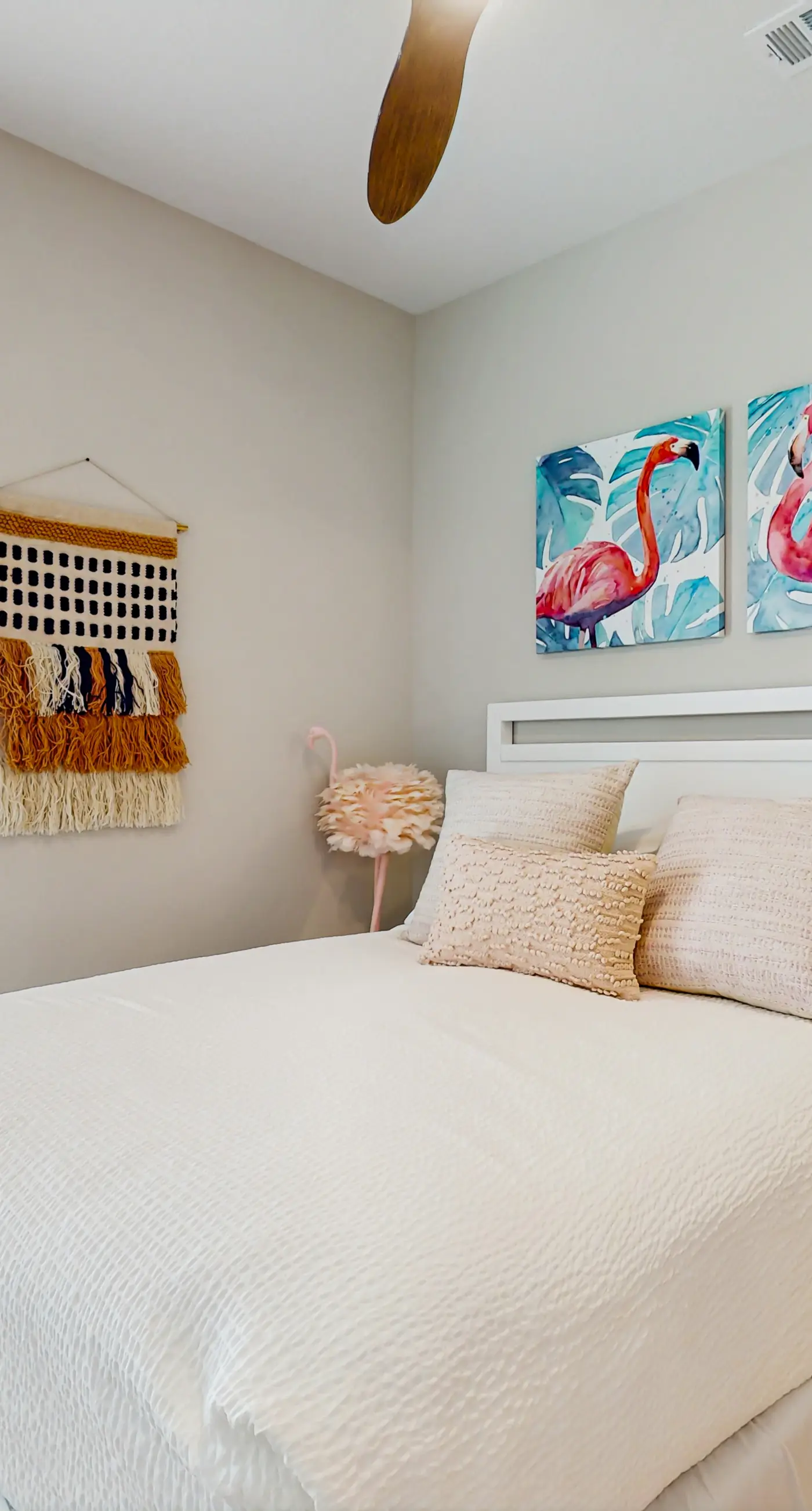 Nautical home in coastal community with shared pool, Wifi, Pet friendly