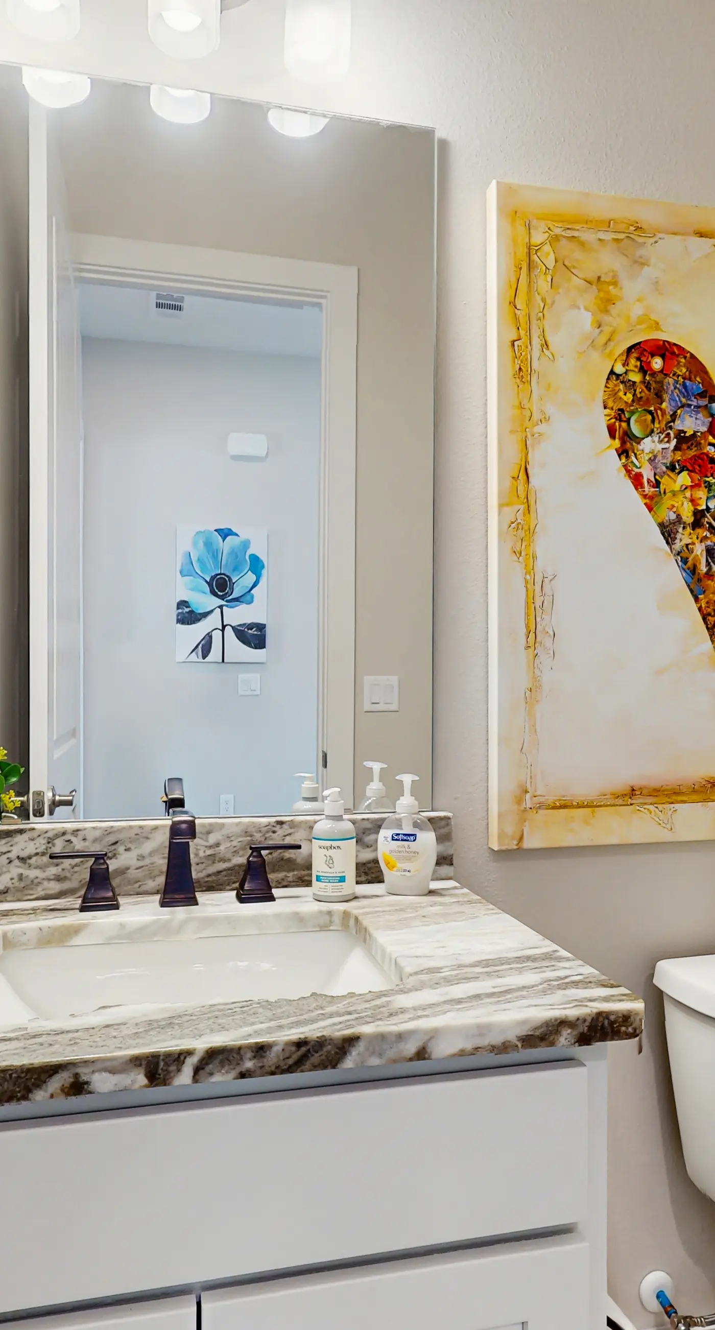 Nautical home in coastal community with shared pool, Wifi, Pet friendly