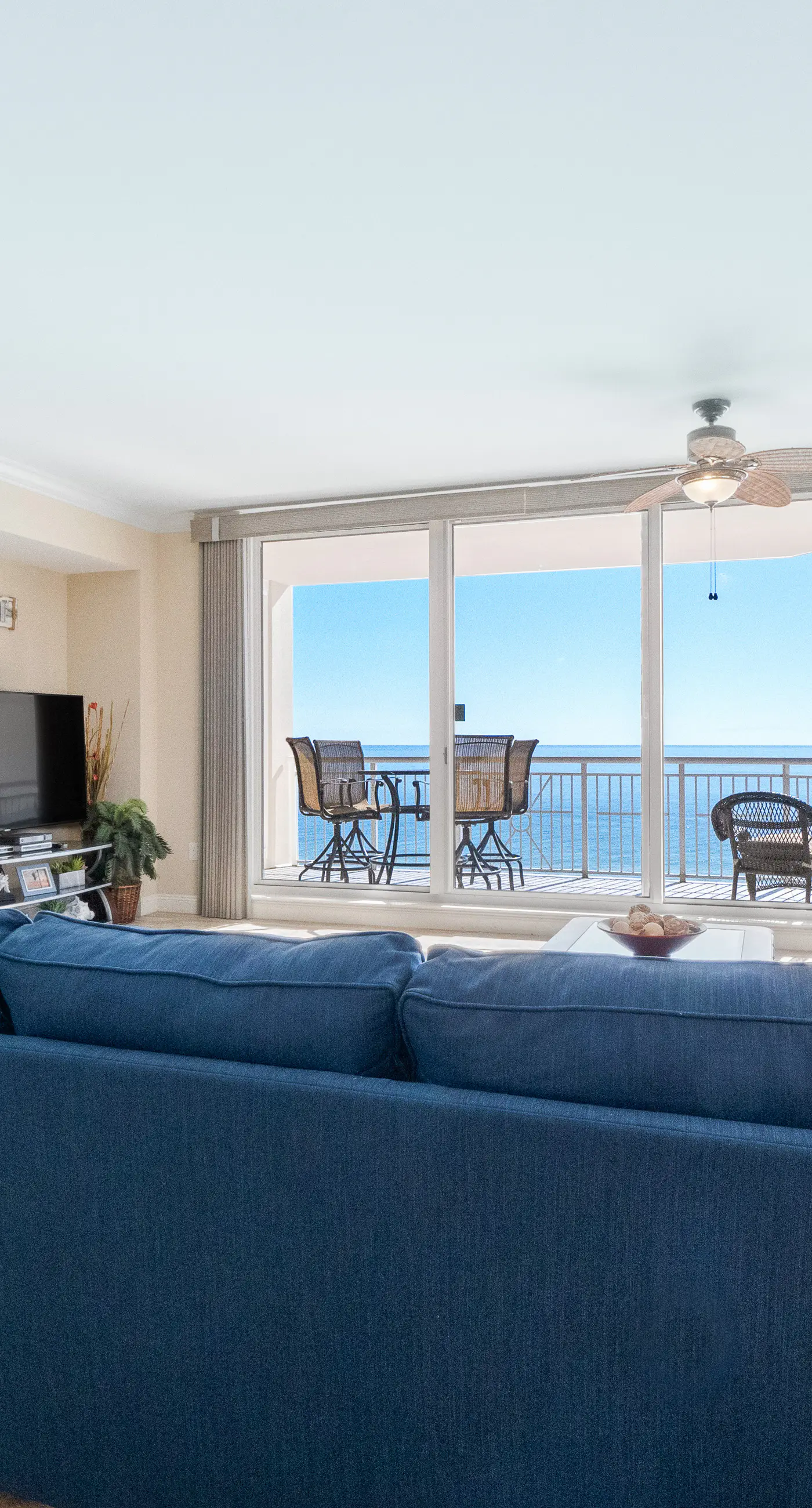 Gorgeous, cozy beachfront condo with pool, pool spa & beach access