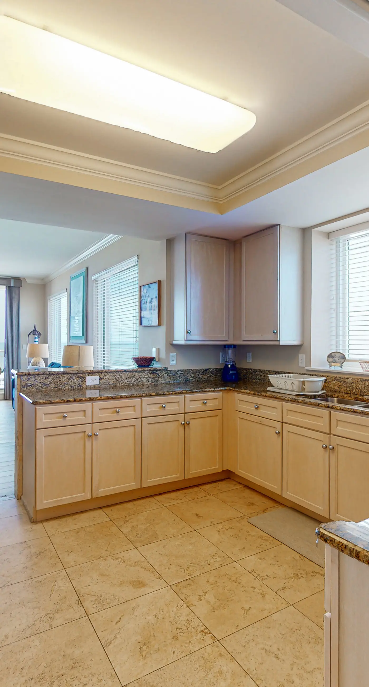 Gorgeous, cozy beachfront condo with pool, pool spa & beach access