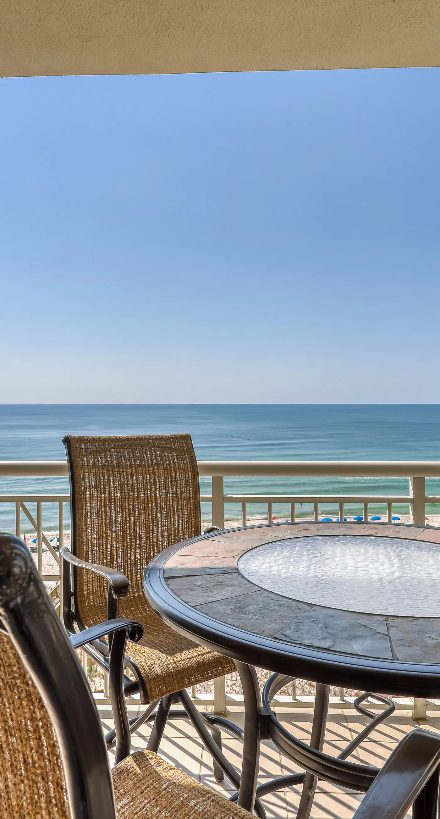 Gorgeous, cozy beachfront condo with pool, pool spa & beach access