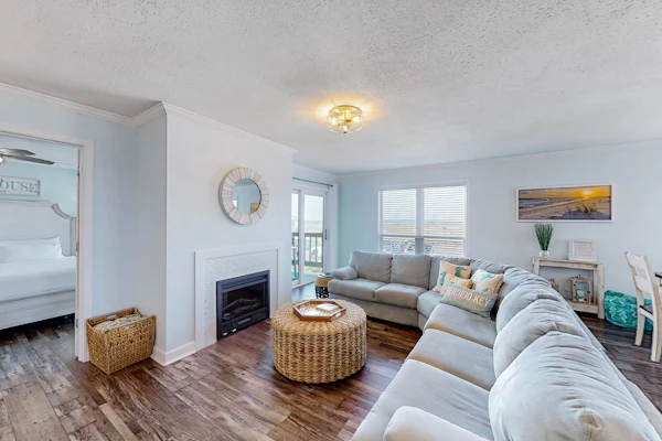 Ideally located coastal condo with Gulf views, private balcony & beach access
