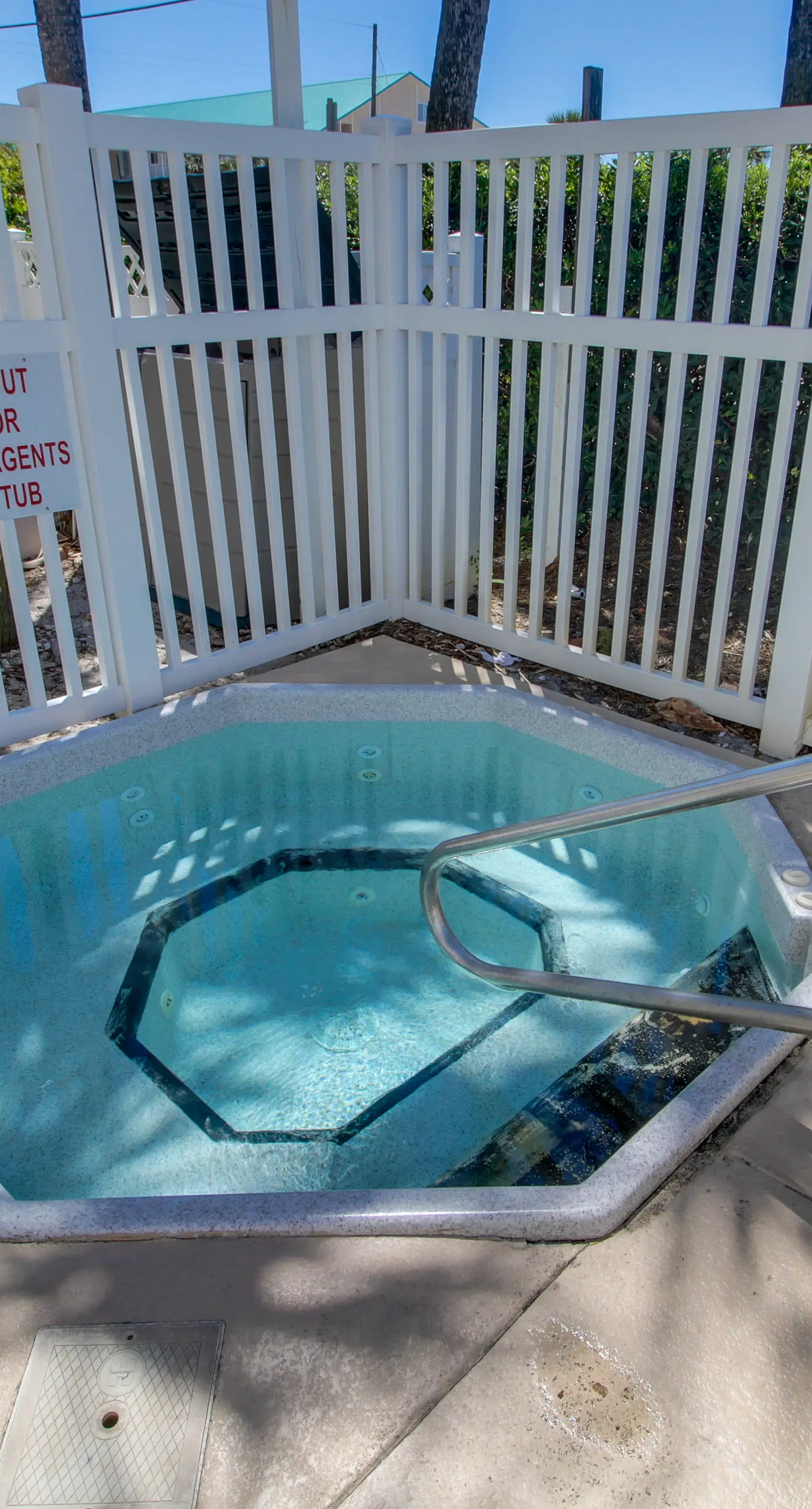 Grand Caribbean condo with pool & hot tub - close to beaches