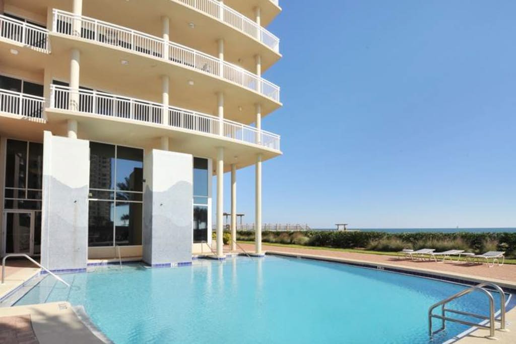 Beautiful, Gulf-front townhome with three water-view decks - near entertainment