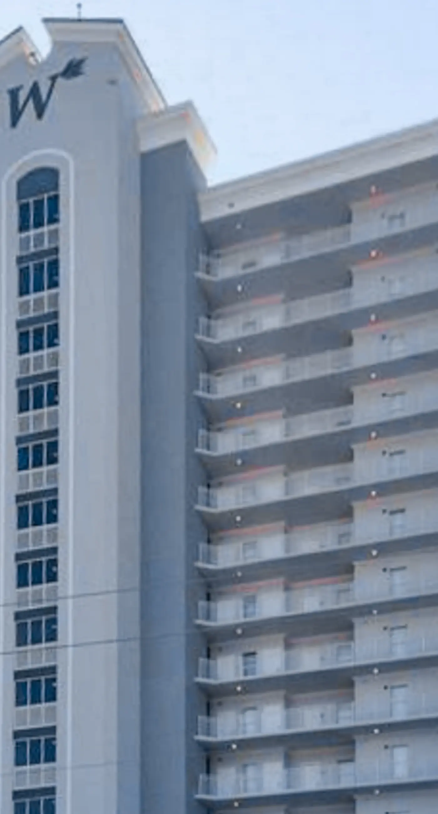 Inviting Gulf-front condo In Perdido Key with waterfront pool/hot tub and oceanfront balcony