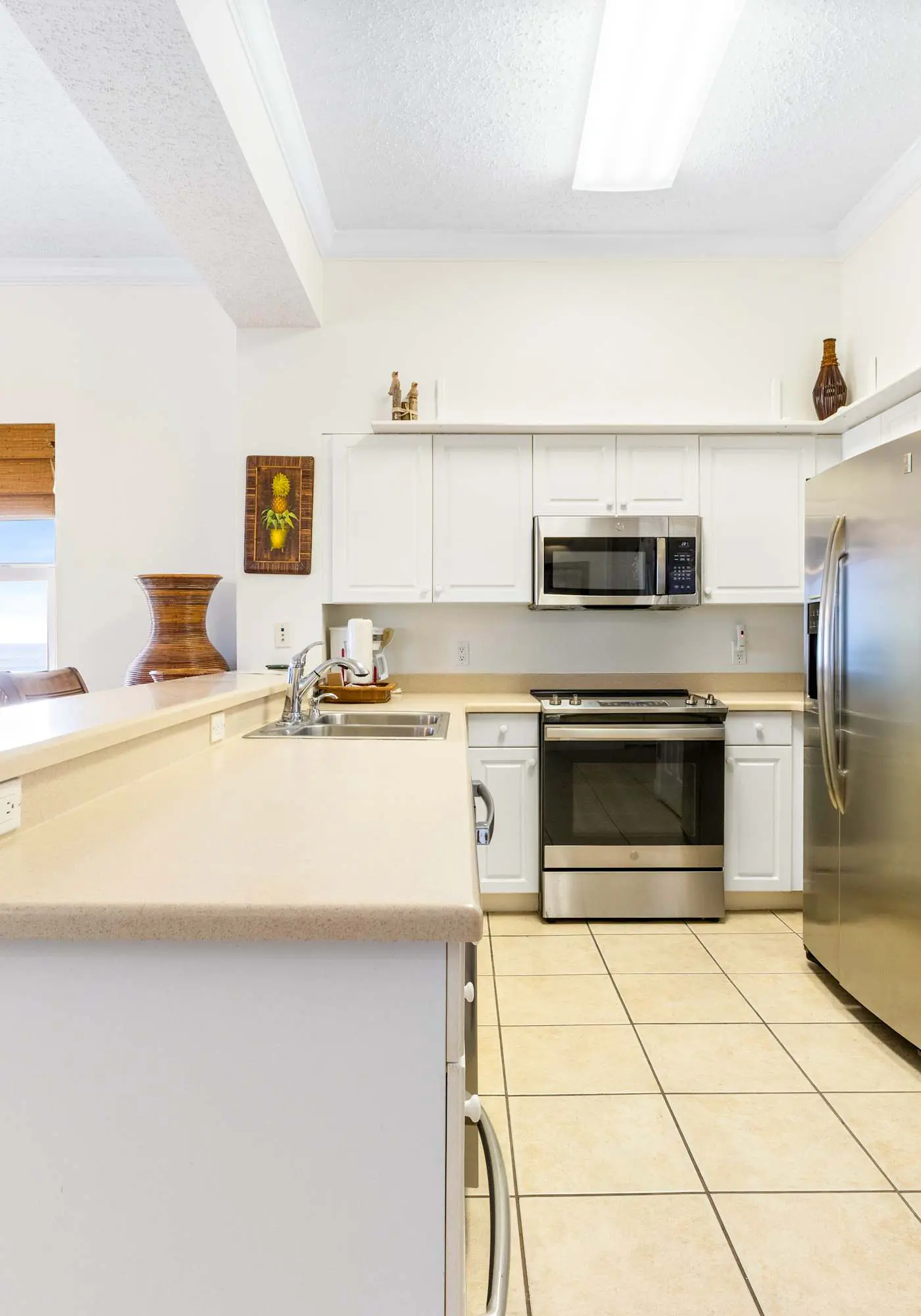 Inviting Gulf-front condo In Perdido Key with waterfront pool, hot tub and oceanfront balcony
