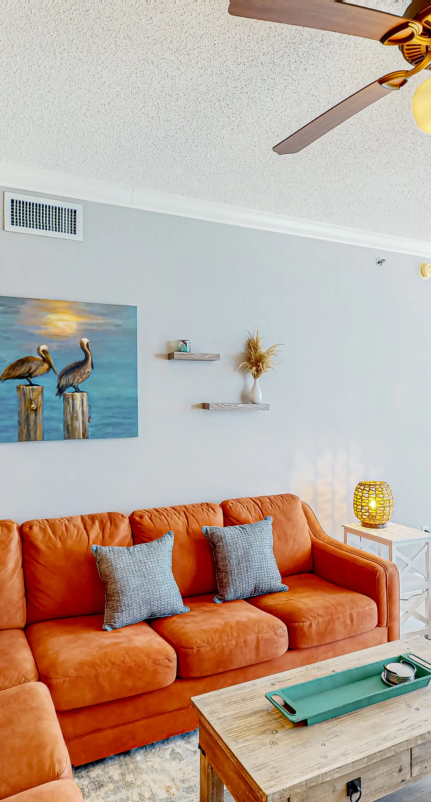 Oceanfront condo with pools, hot tub, tennis & gym - easy beach access