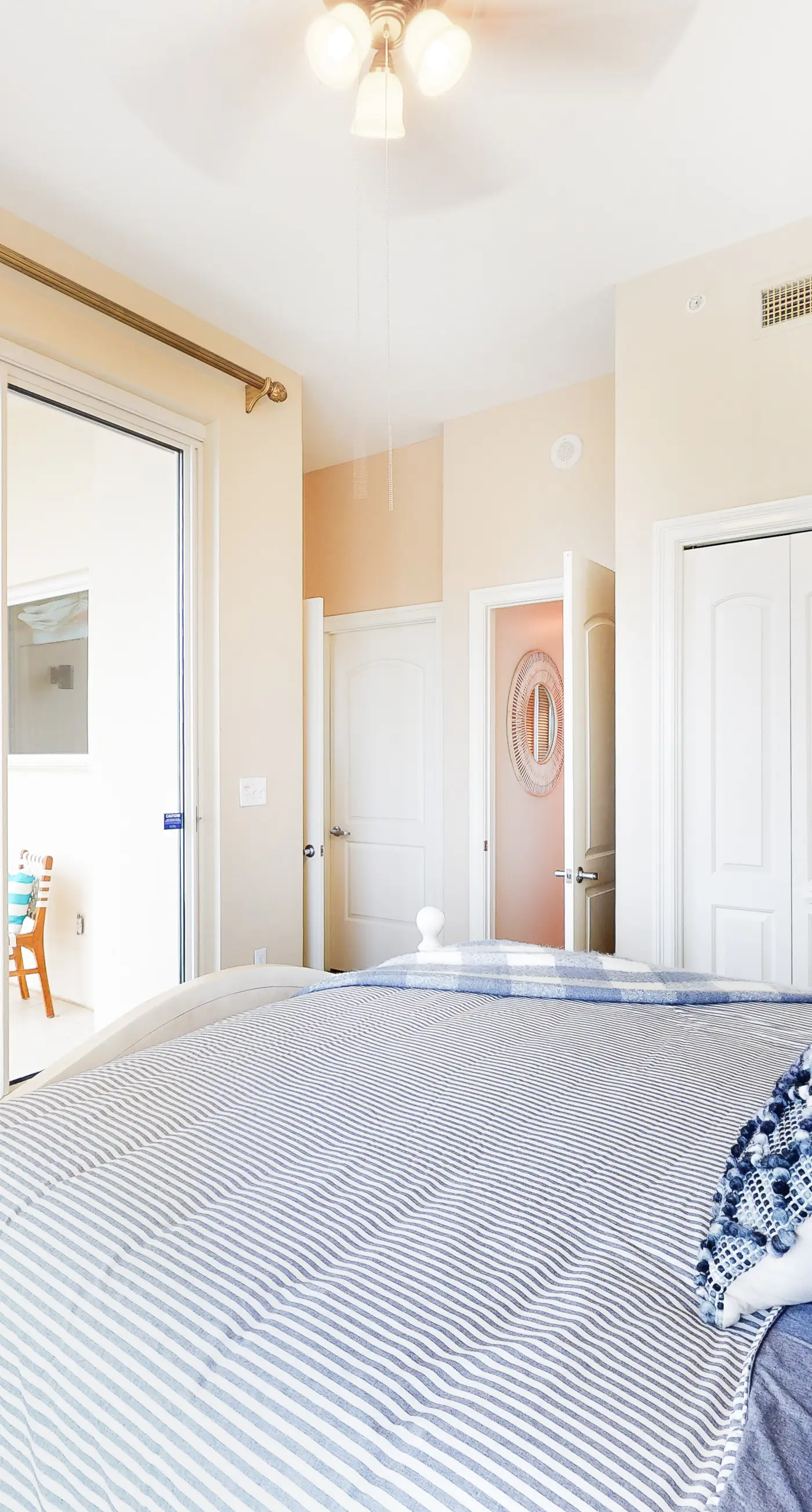 Updated oceanfront penthouse with sunset balcony views, pool, hot tub & gym