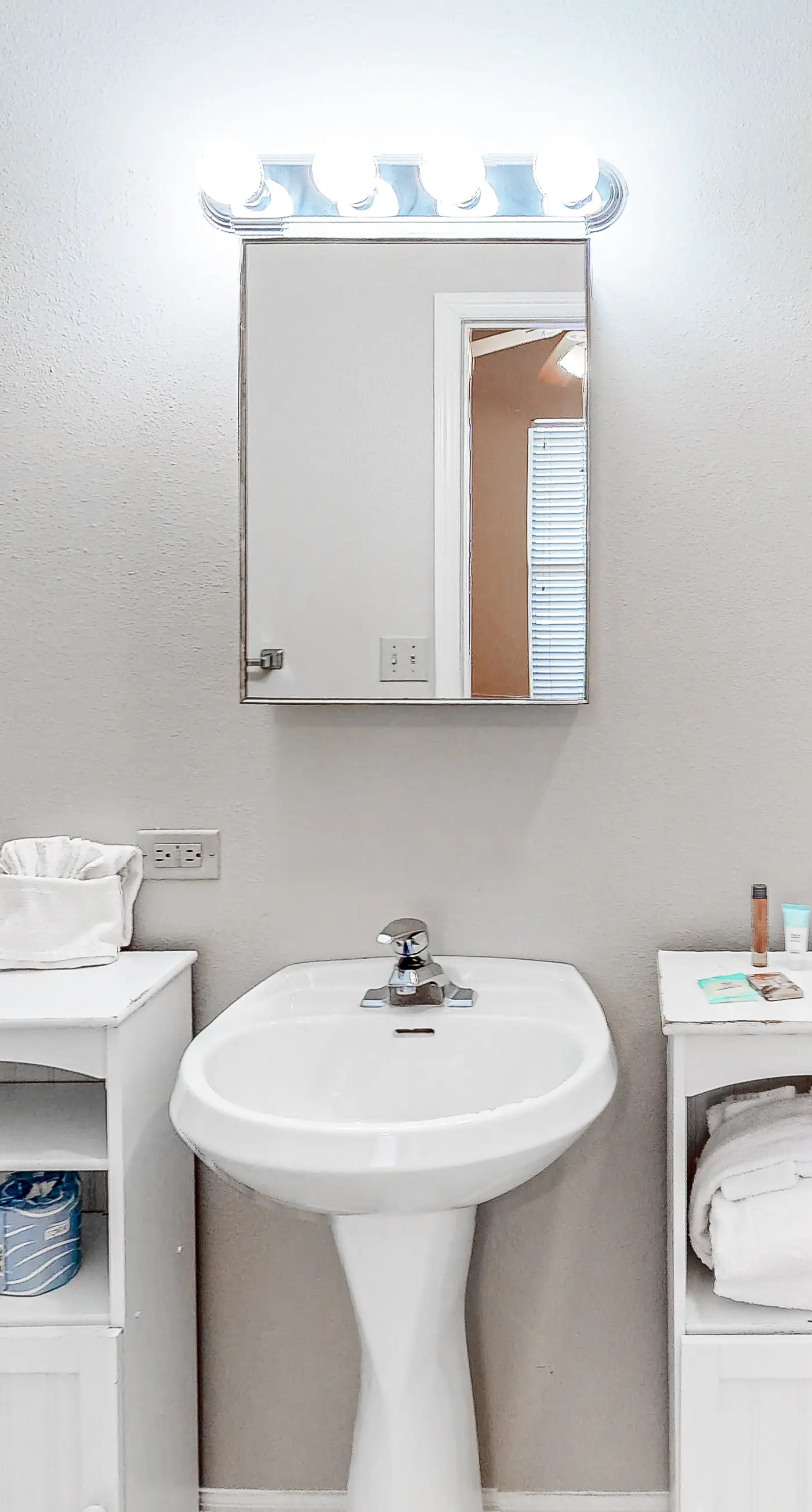 6th-floor updated Gulf-front retreat - near area attractions & restaurants